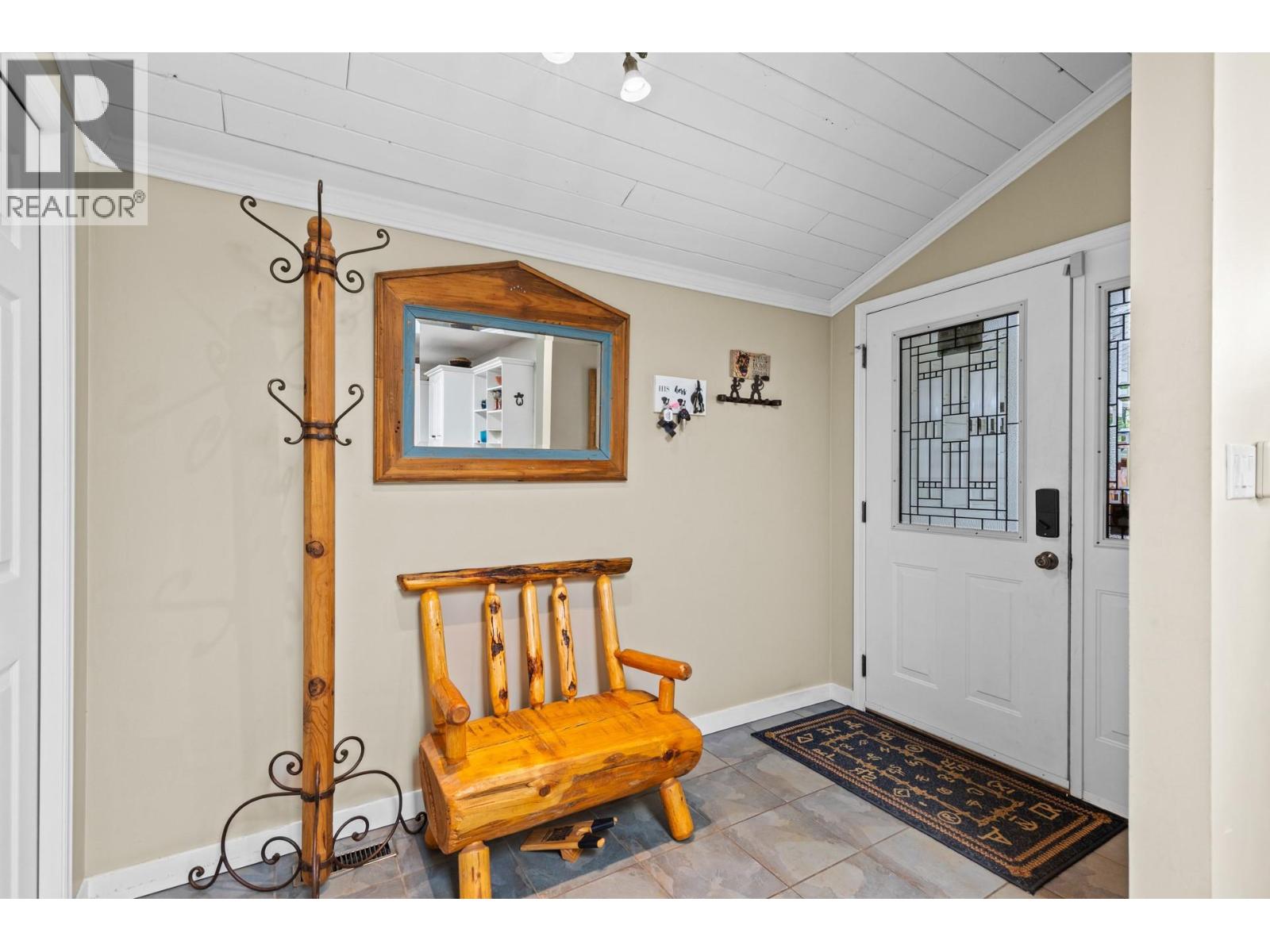 6651 Buchanan Road, Coldstream, British Columbia  V1B 3C6 - Photo 8 - 10400501