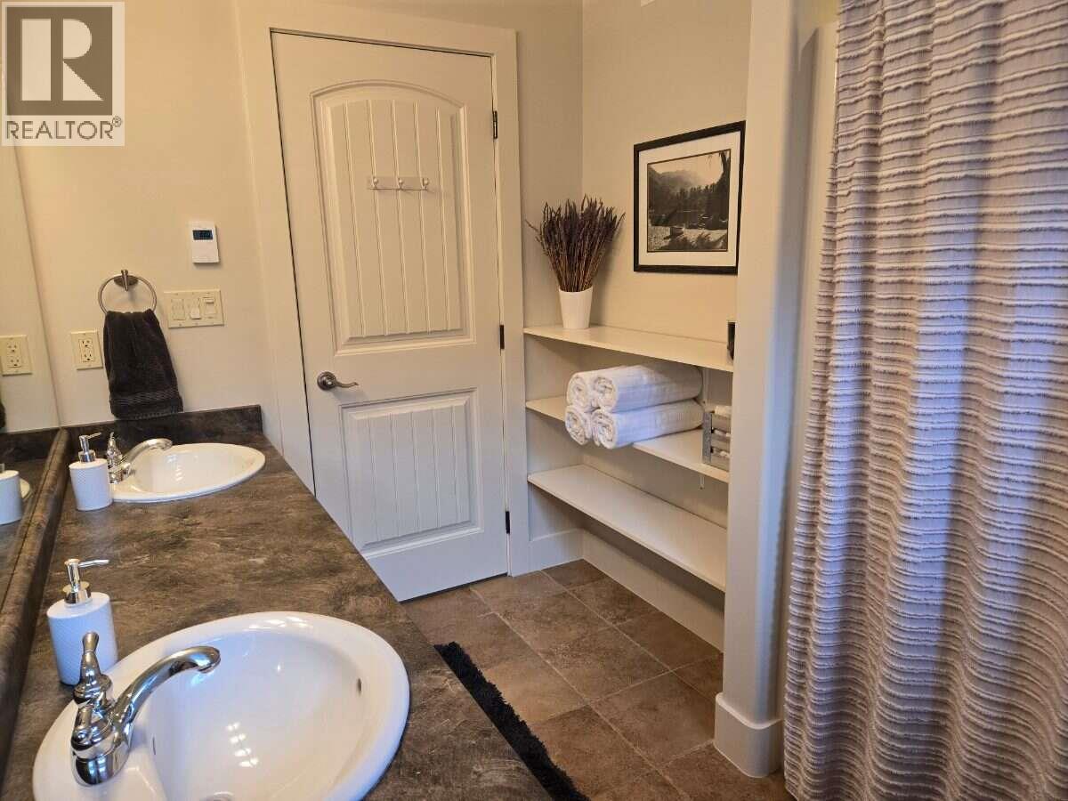 7958 Mccallum View Drive, Grand Forks, British Columbia  V0H 1H2 - Photo 25 - 10401092