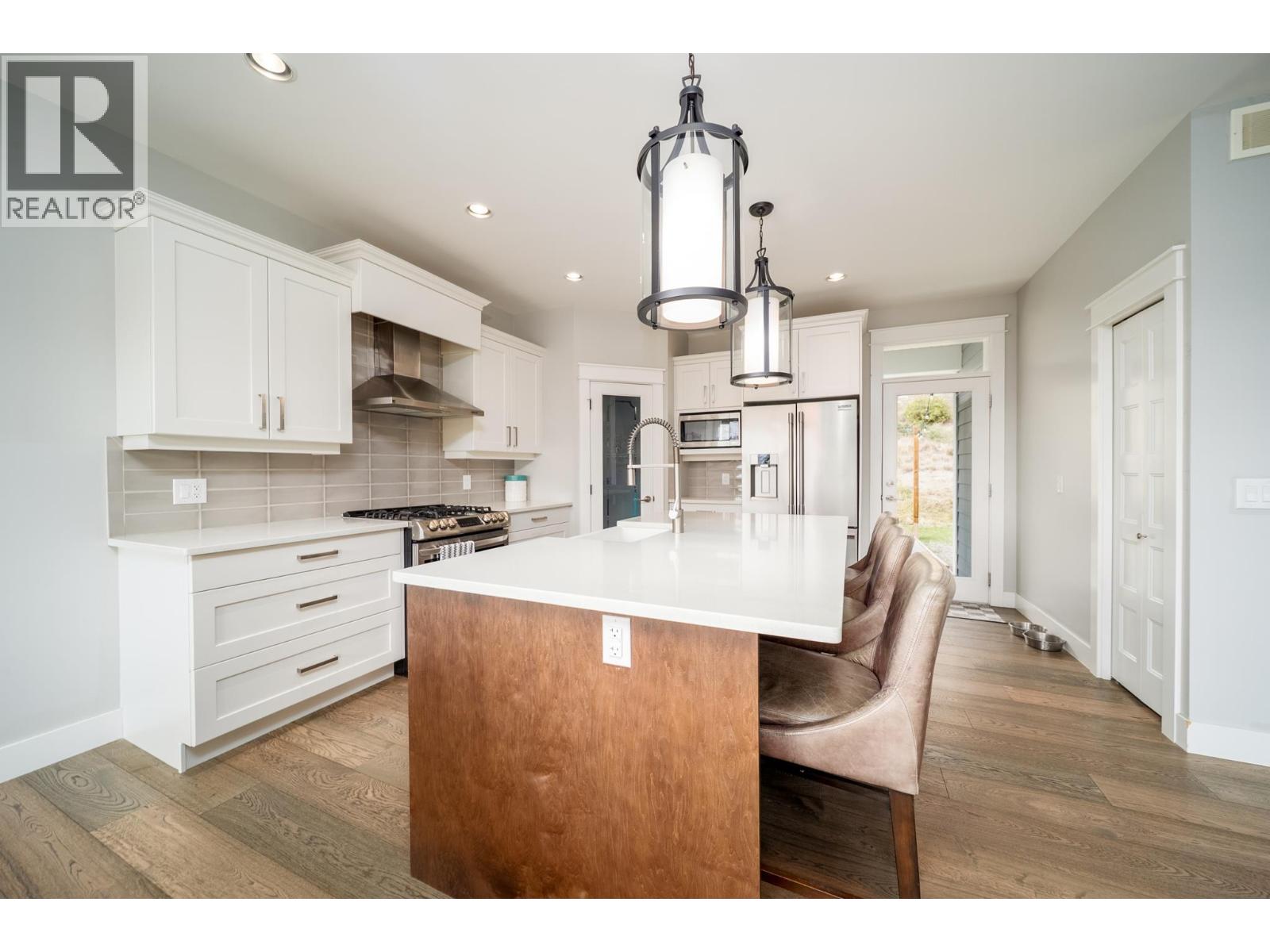 2588 Paramount Drive, West Kelowna, British Columbia  V4T 3M6 - Photo 8 - 10401014