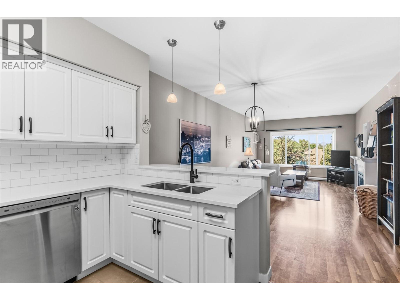 688 Lequime Road Unit# 301, Kelowna, British Columbia  V1W 1A4 - Photo 15 - 10400965