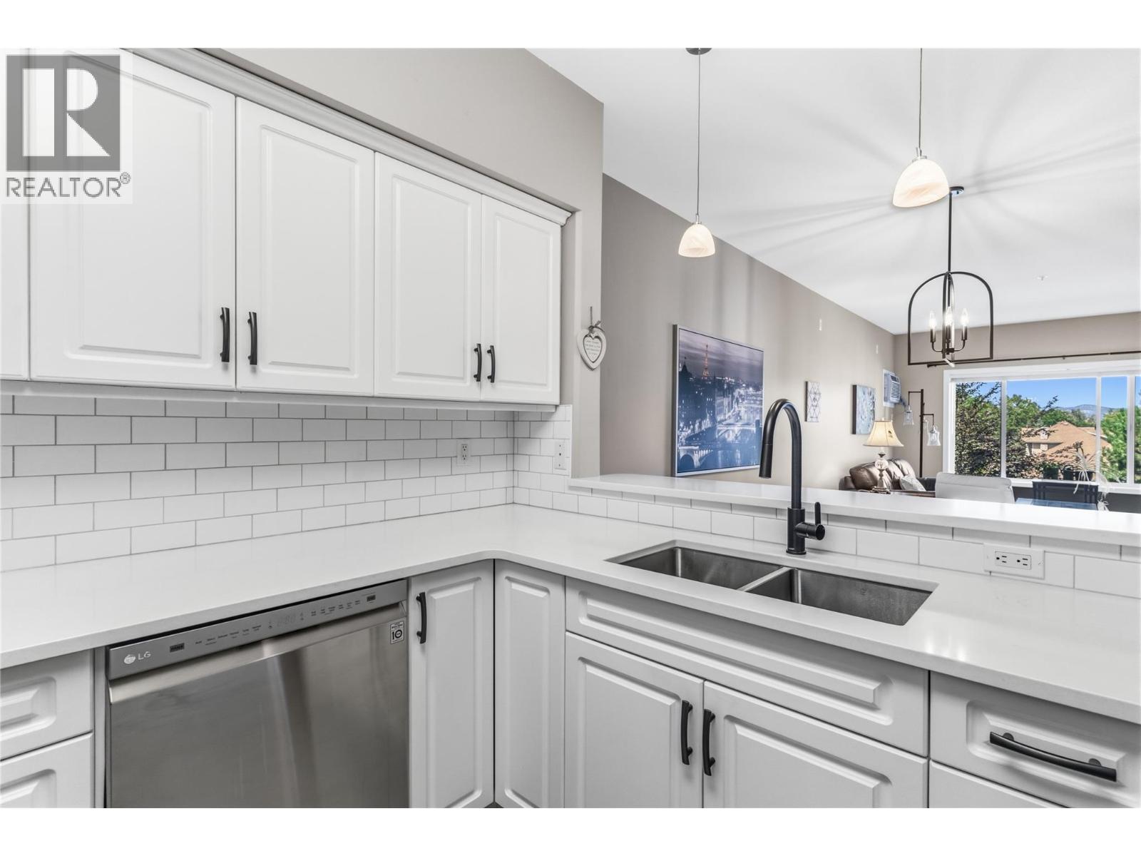 688 Lequime Road Unit# 301, Kelowna, British Columbia  V1W 1A4 - Photo 16 - 10400965