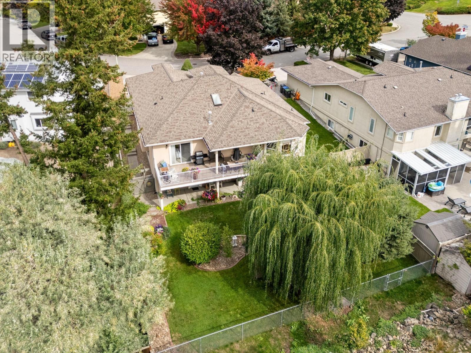 294 Knightsbridge Way, Kelowna, British Columbia  V1V 2A9 - Photo 3 - 10400962