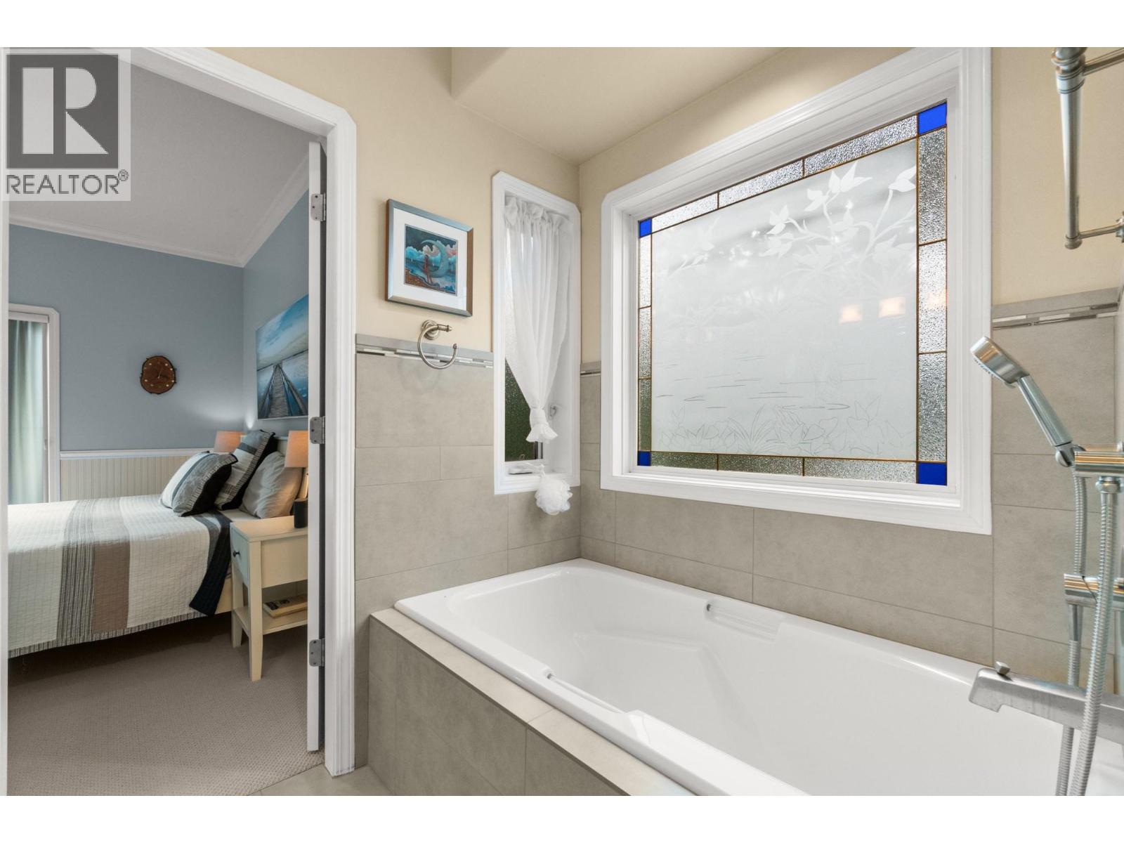 294 Knightsbridge Way, Kelowna, British Columbia  V1V 2A9 - Photo 33 - 10400962