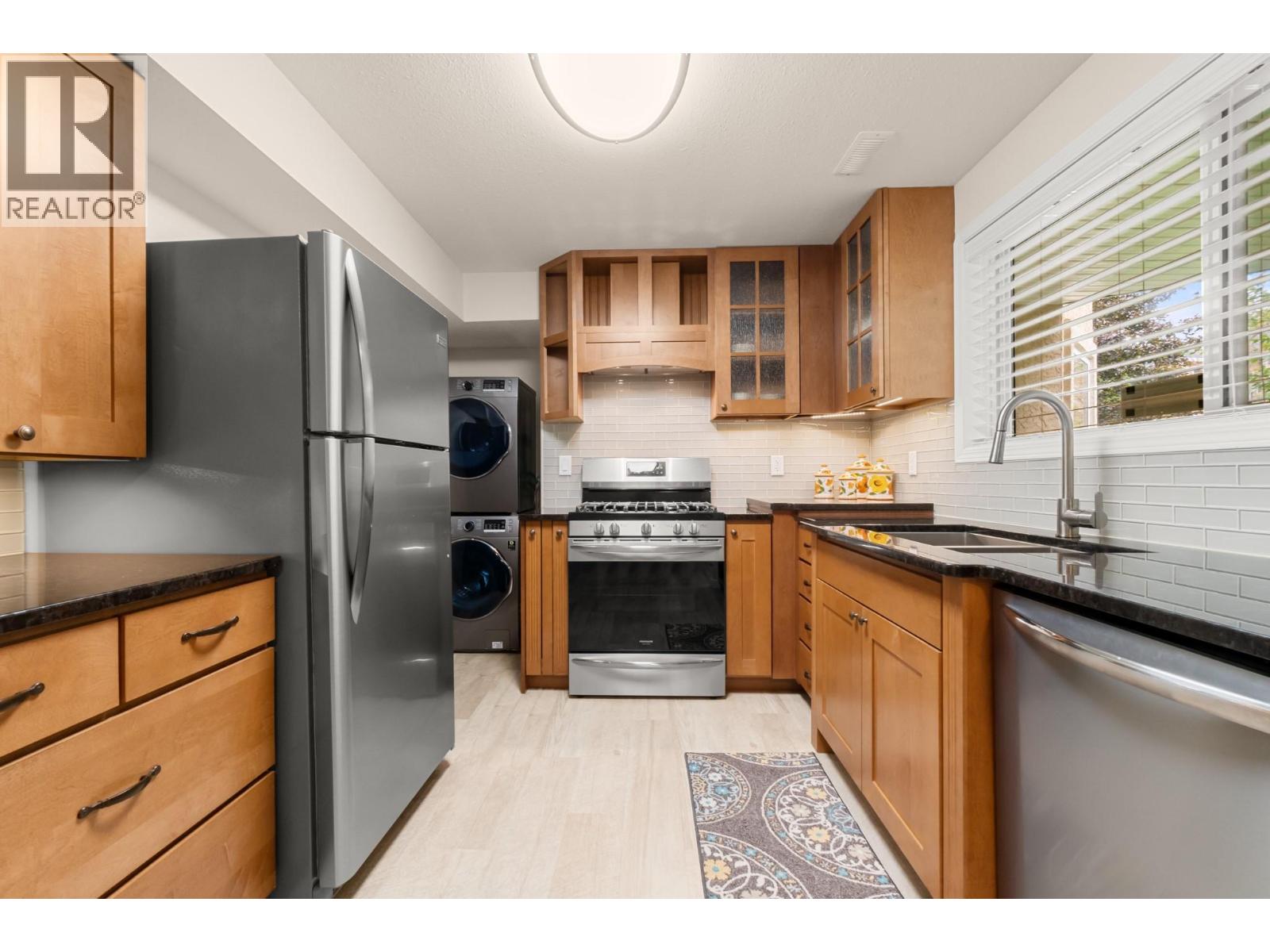294 Knightsbridge Way, Kelowna, British Columbia  V1V 2A9 - Photo 44 - 10400962