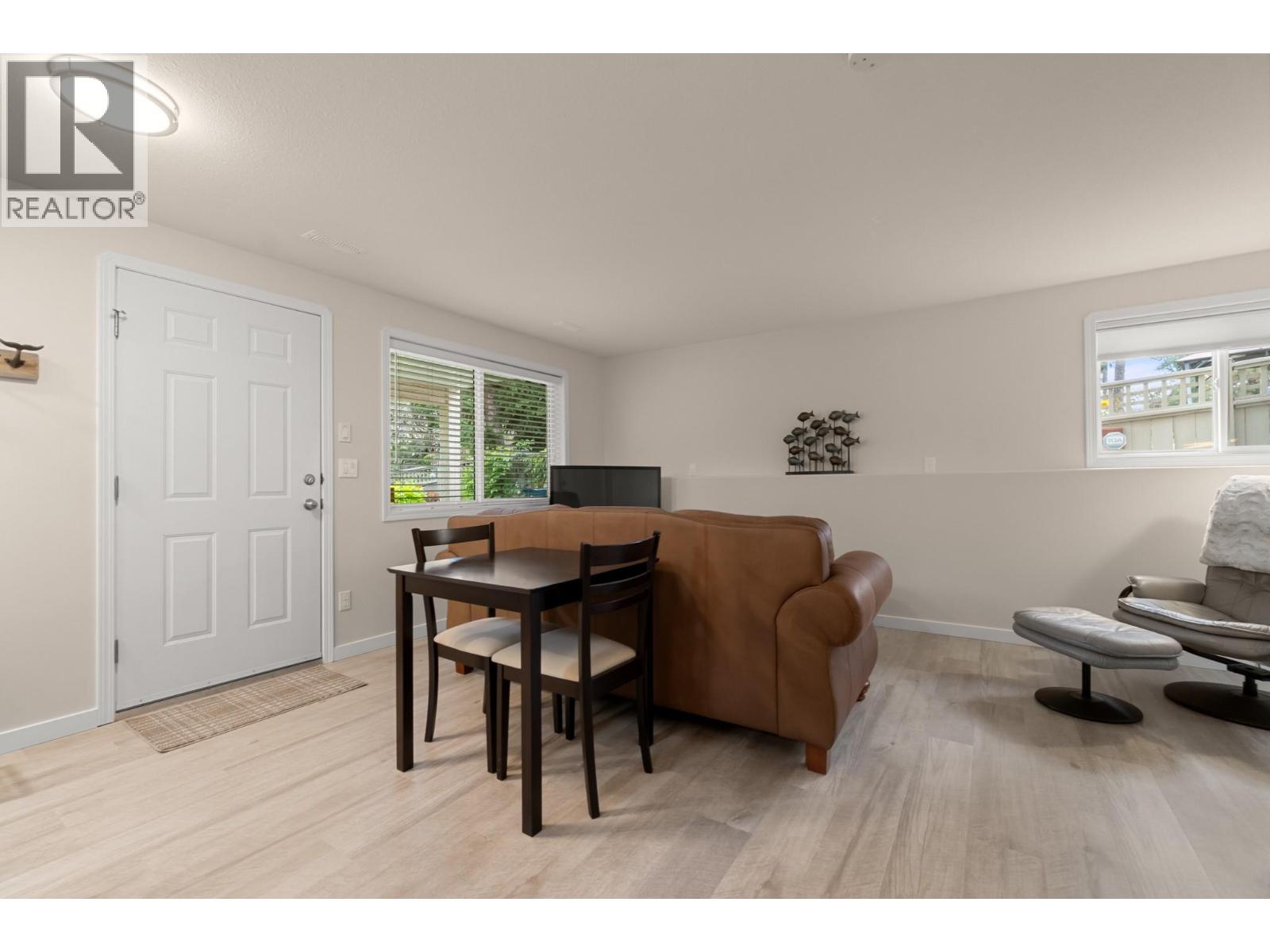 294 Knightsbridge Way, Kelowna, British Columbia  V1V 2A9 - Photo 48 - 10400962