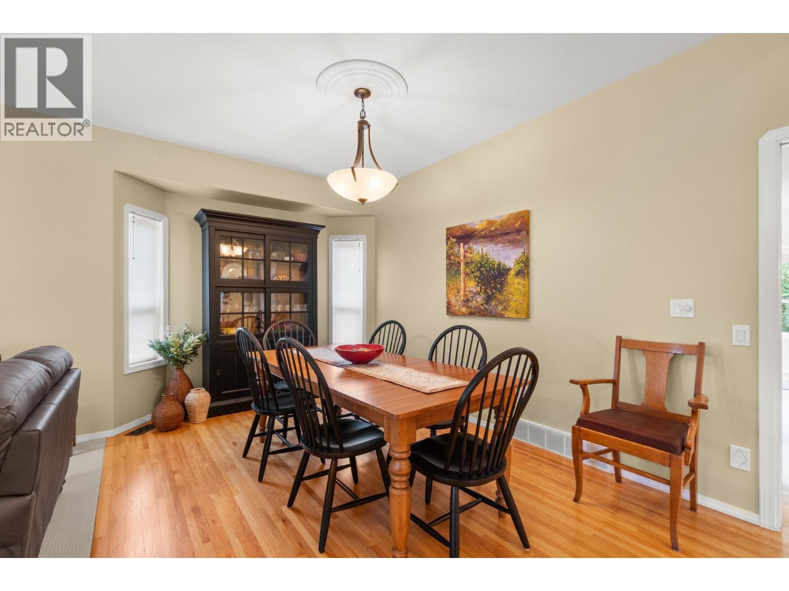 294 Knightsbridge Way, Kelowna, British Columbia  V1V 2A9 - Photo 9 - 10400962