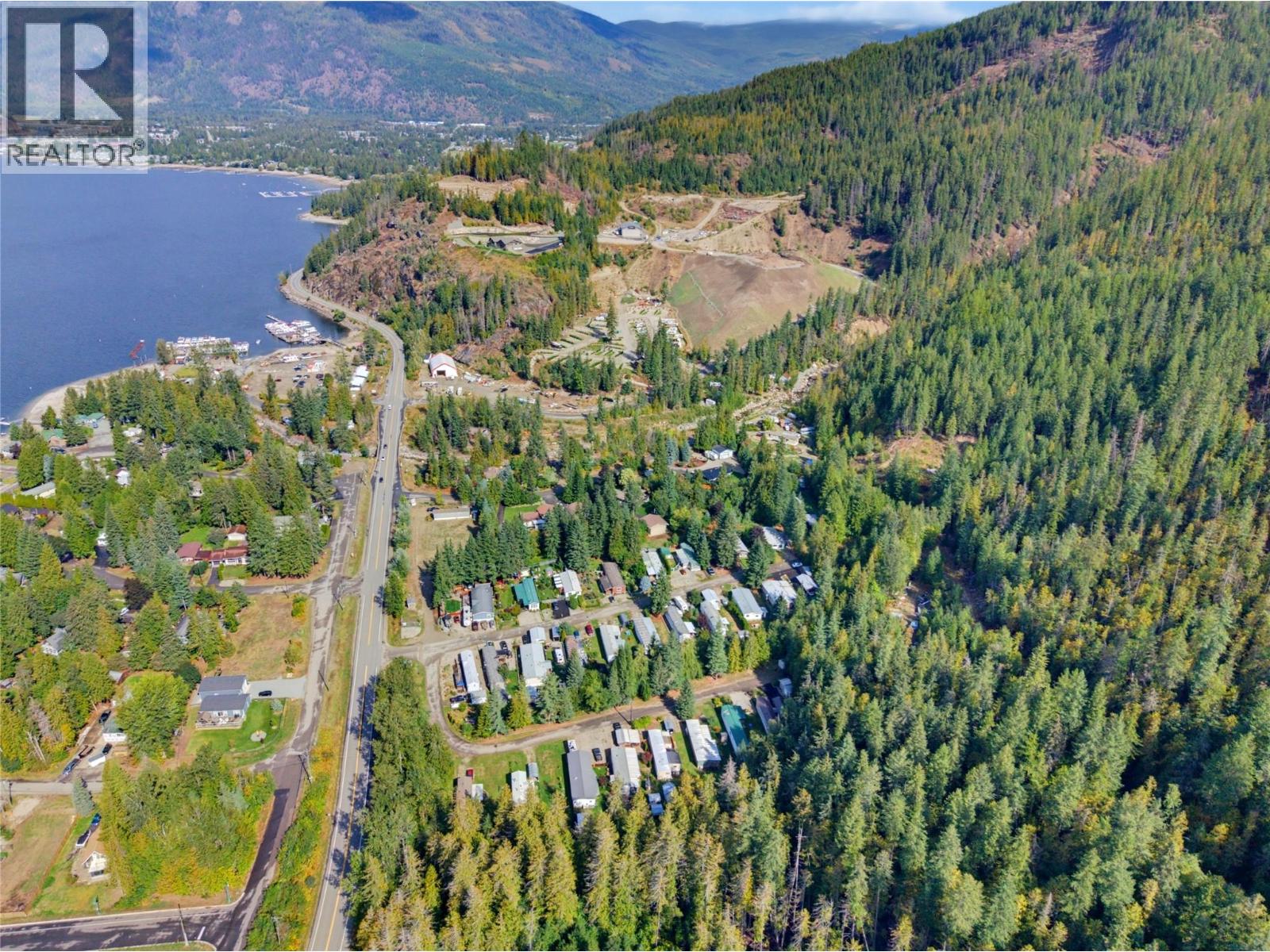 5 97a Highway Unit# 8, Sicamous, British Columbia  V0E 2V1 - Photo 10 - 10401090