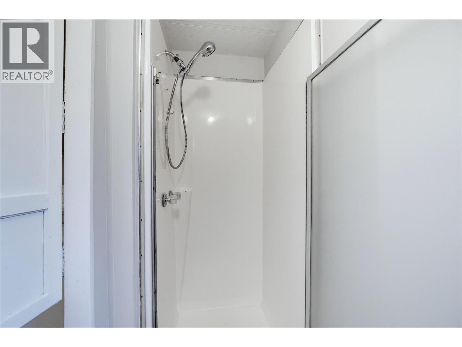 5 97a Highway Unit# 8, Sicamous, British Columbia  V0E 2V1 - Photo 18 - 10401090