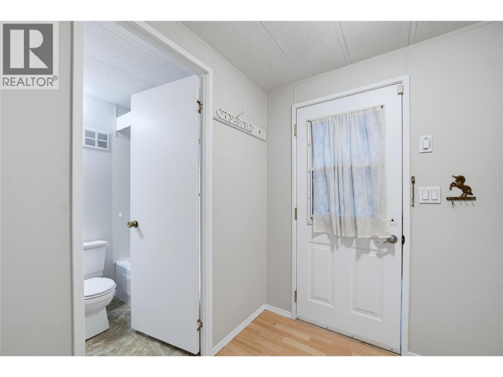 5 97a Highway Unit# 8, Sicamous, British Columbia  V0E 2V1 - Photo 22 - 10401090