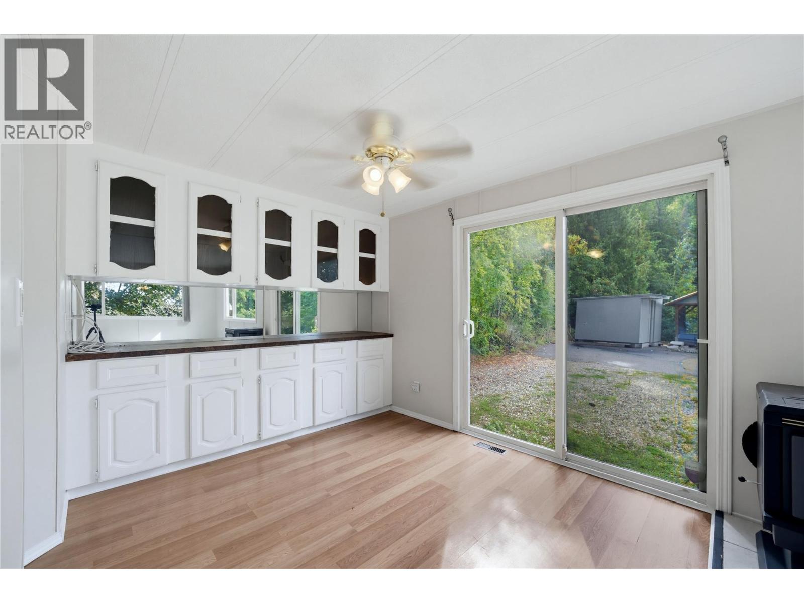 5 97a Highway Unit# 8, Sicamous, British Columbia  V0E 2V1 - Photo 32 - 10401090