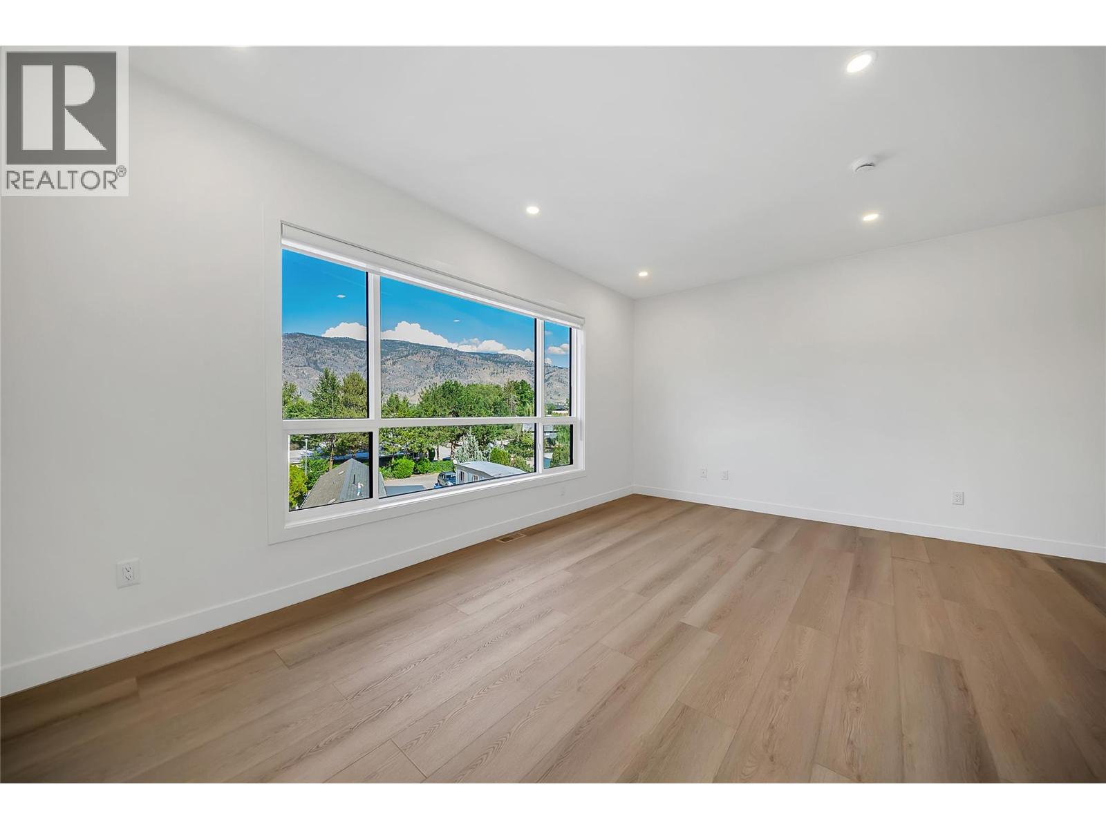 4601 97 Street Unit# 8, Osoyoos, British Columbia  V0H 1V1 - Photo 4 - 10401115