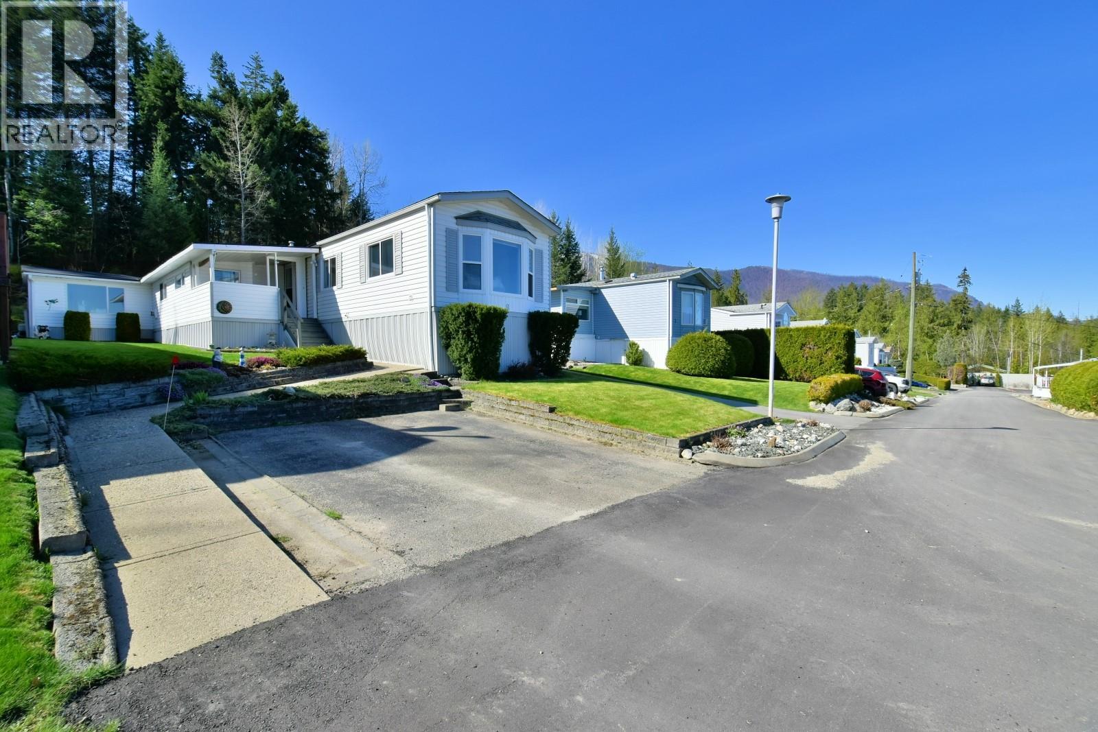 1420 Trans Canada Highway Unit# 8, Sorrento, British Columbia  V0E 2W0 - Photo 43 - 10400378