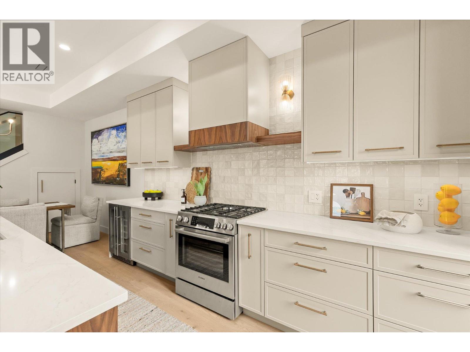 2435 Taylor Crescent Unit# 1, Kelowna, British Columbia  V1Y 1L9 - Photo 10 - 10401074