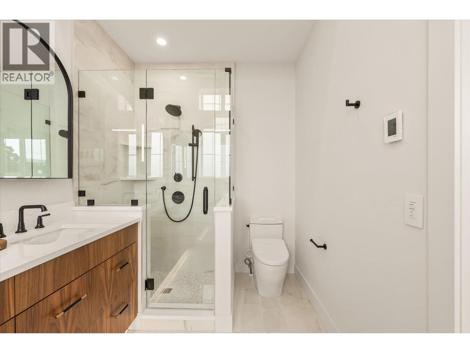 2435 Taylor Crescent Unit# 1, Kelowna, British Columbia  V1Y 1L9 - Photo 34 - 10401074