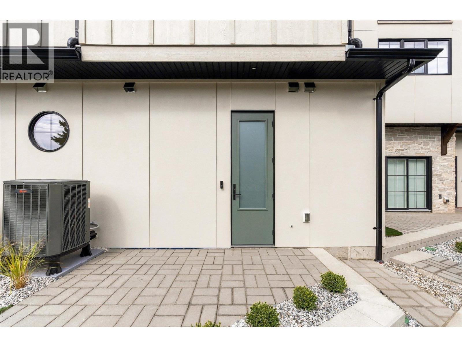 2435 Taylor Crescent Unit# 1, Kelowna, British Columbia  V1Y 1L9 - Photo 57 - 10401074