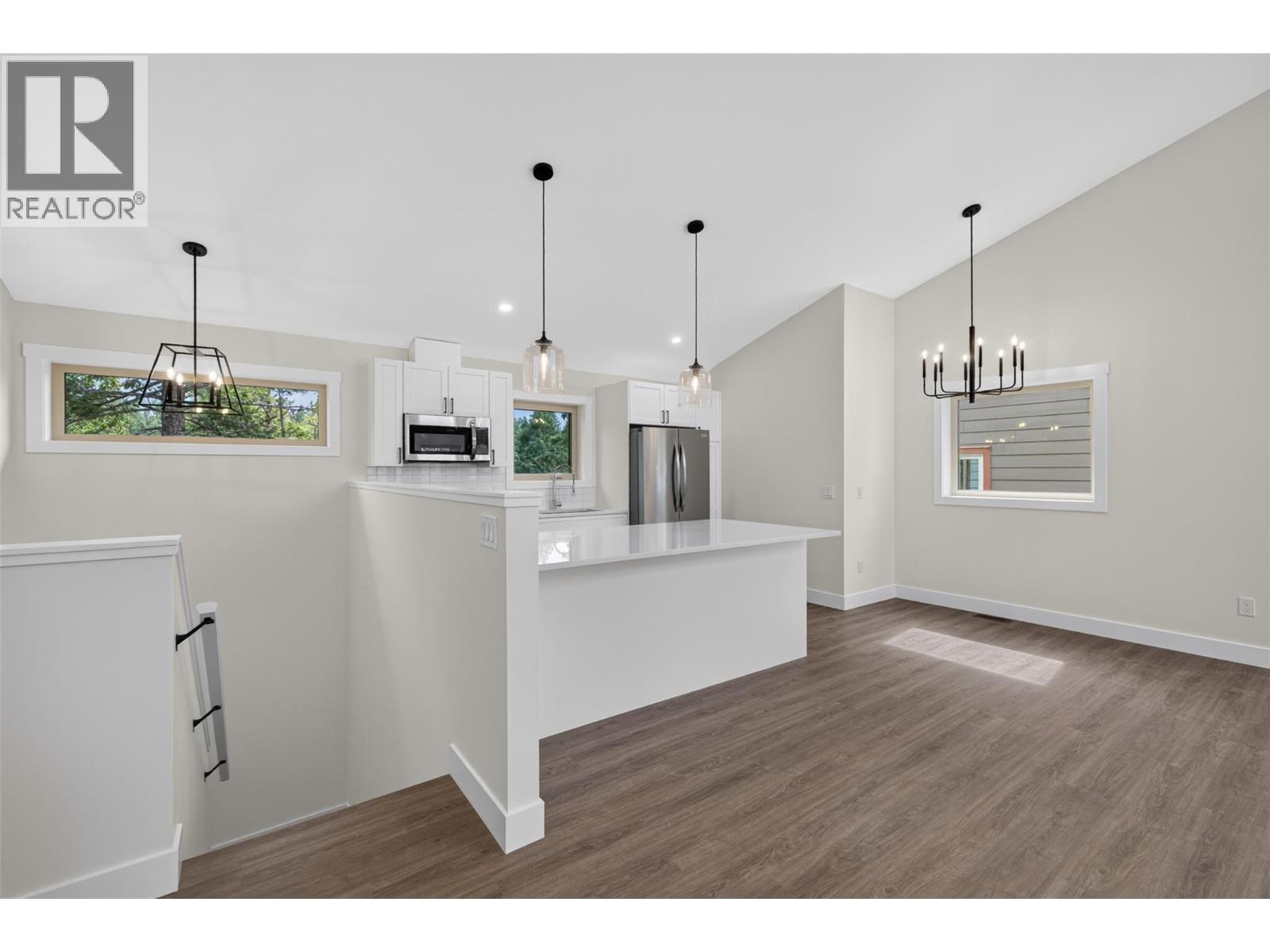 1208 Swansea Crescent, Windermere, British Columbia  V0B 2L0 - Photo 18 - 10400773