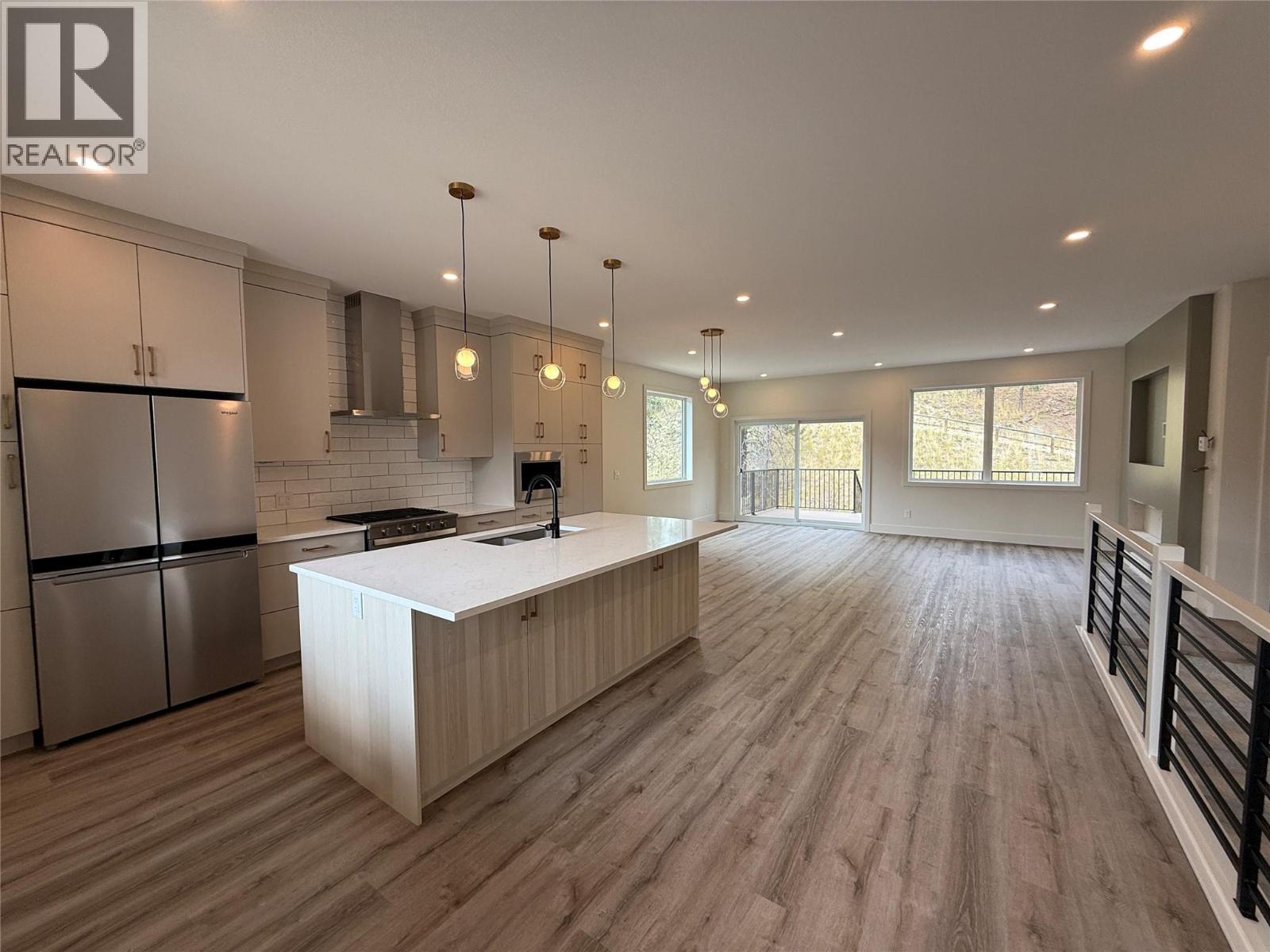 148 Shadow Mountain Boulevard, Cranbrook, British Columbia  V1C 7C3 - Photo 6 - 10401038