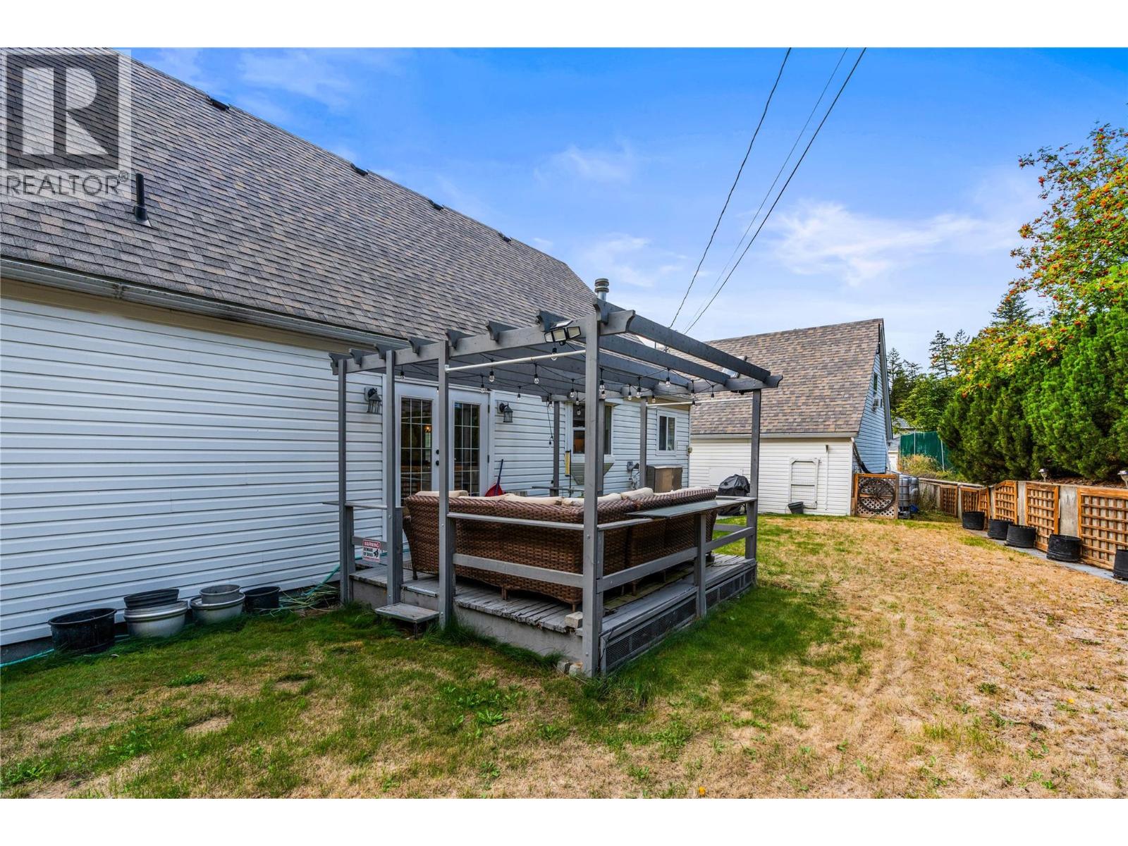 5858 Jen-Sherri Place, Falkland, British Columbia  V0E 1W0 - Photo 17 - 10401071