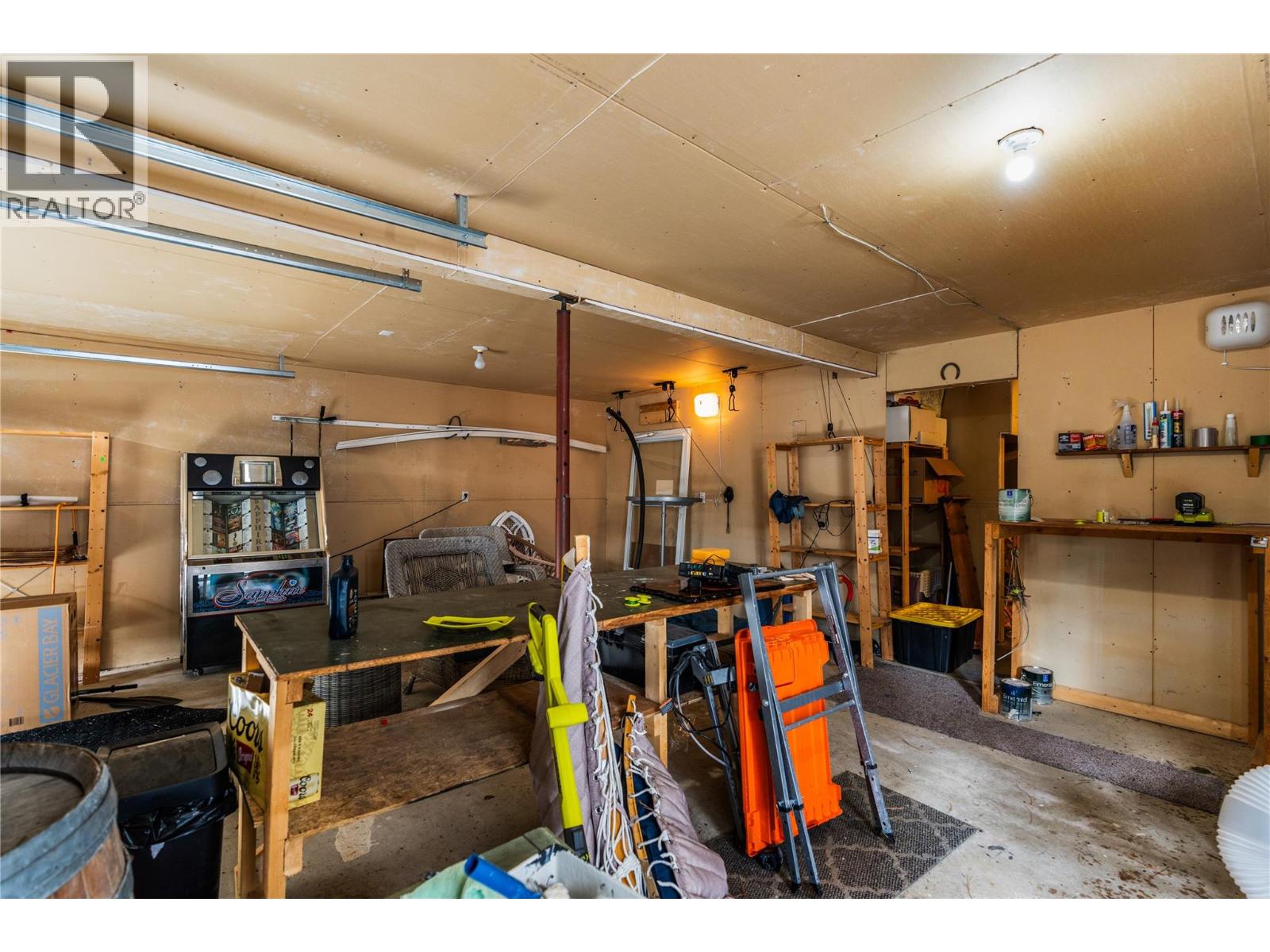 5858 Jen-Sherri Place, Falkland, British Columbia  V0E 1W0 - Photo 23 - 10401071