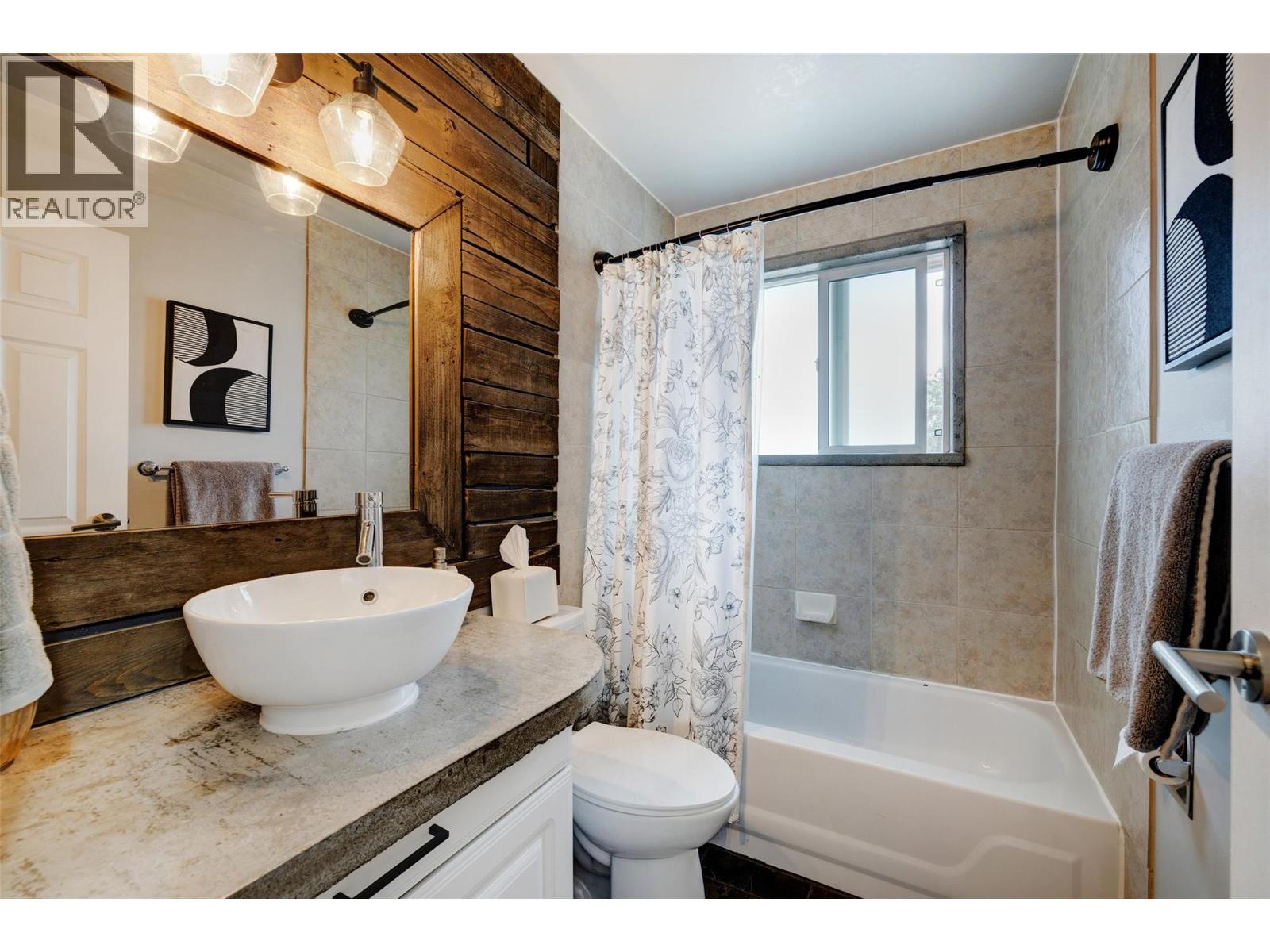 3874-3876 Glenway Road, West Kelowna, British Columbia  V4T 1C9 - Photo 13 - 10395232