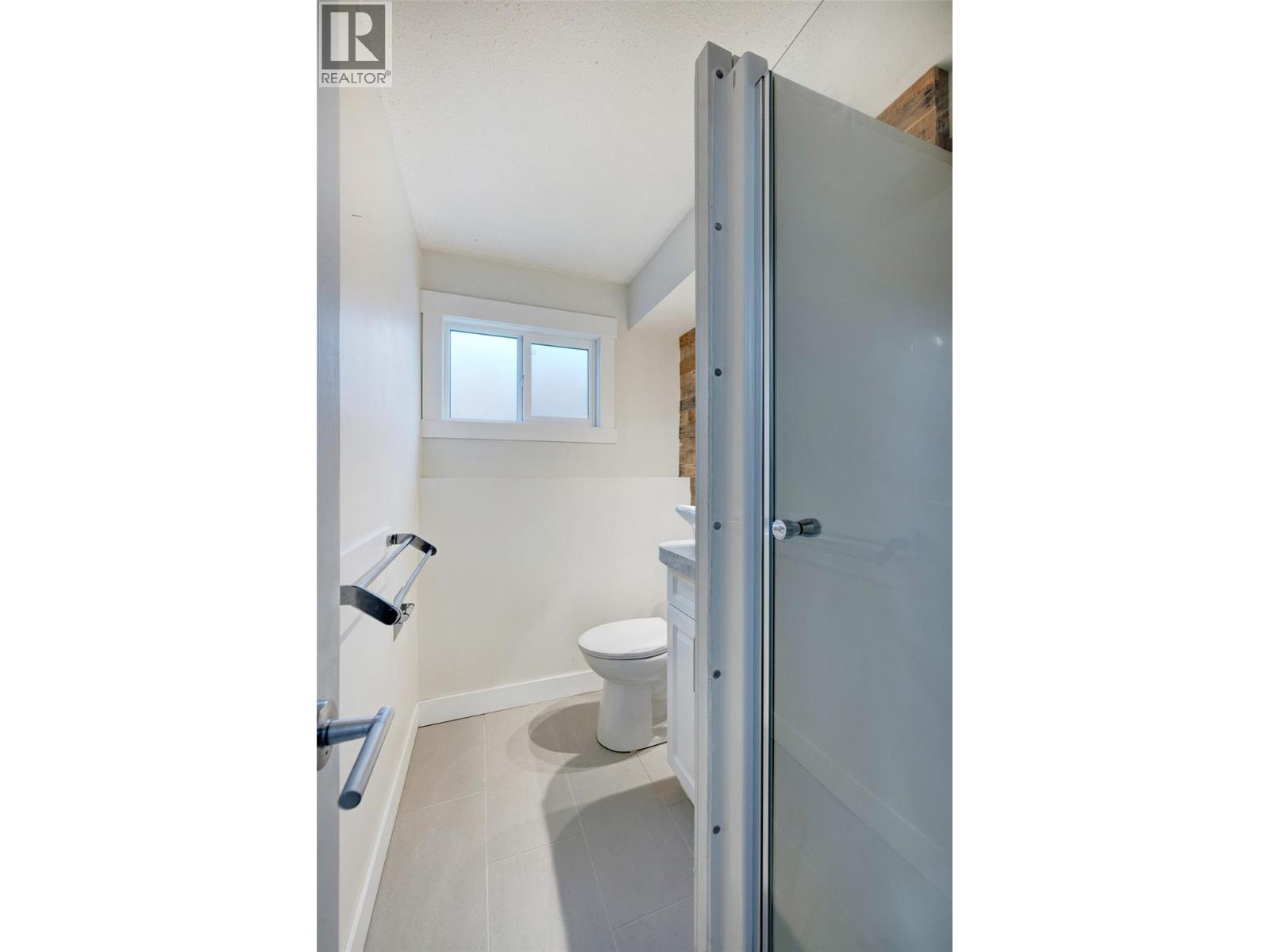 3874-3876 Glenway Road, West Kelowna, British Columbia  V4T 1C9 - Photo 26 - 10395232