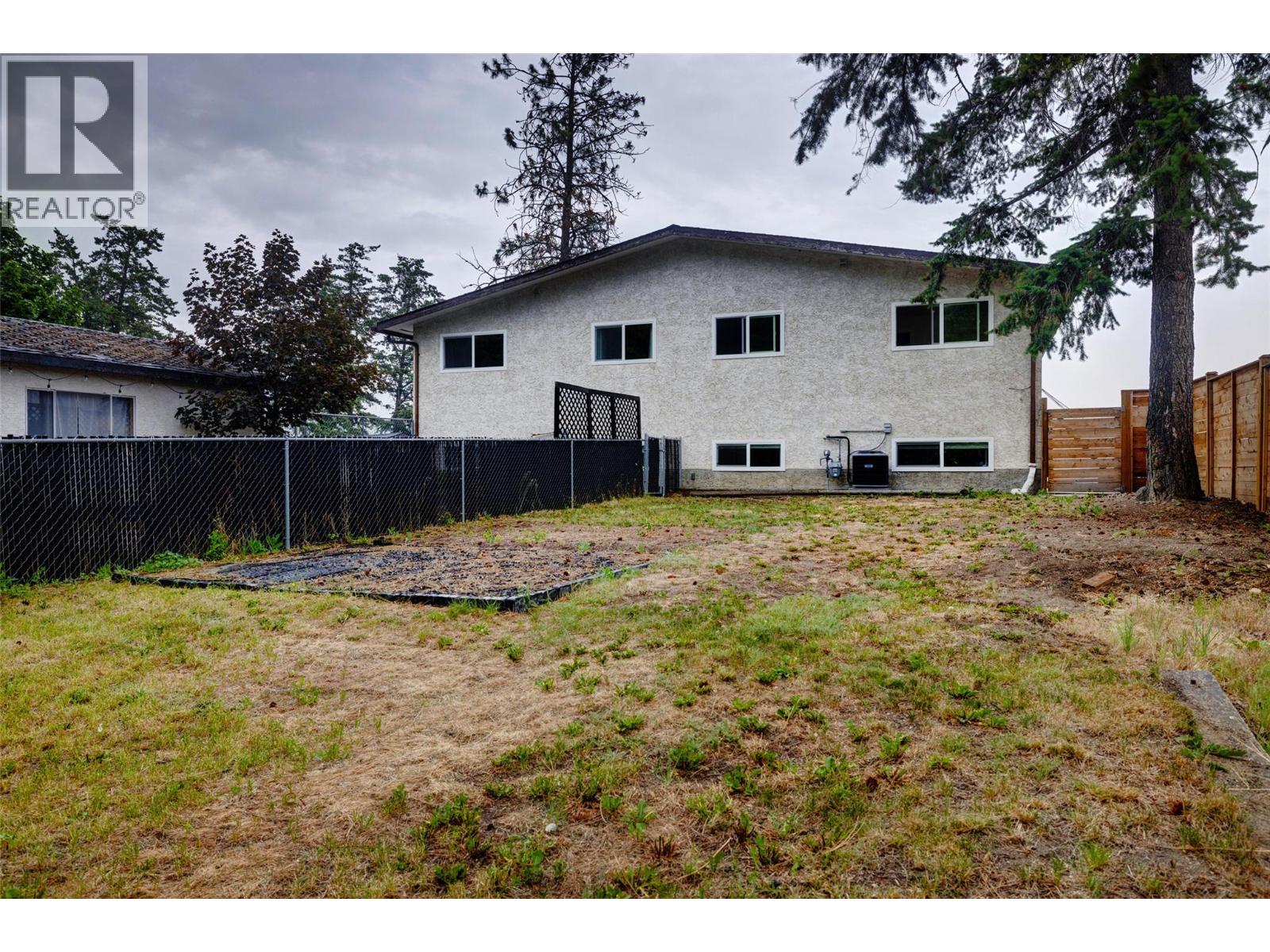 3874-3876 Glenway Road, West Kelowna, British Columbia  V4T 1C9 - Photo 44 - 10395232