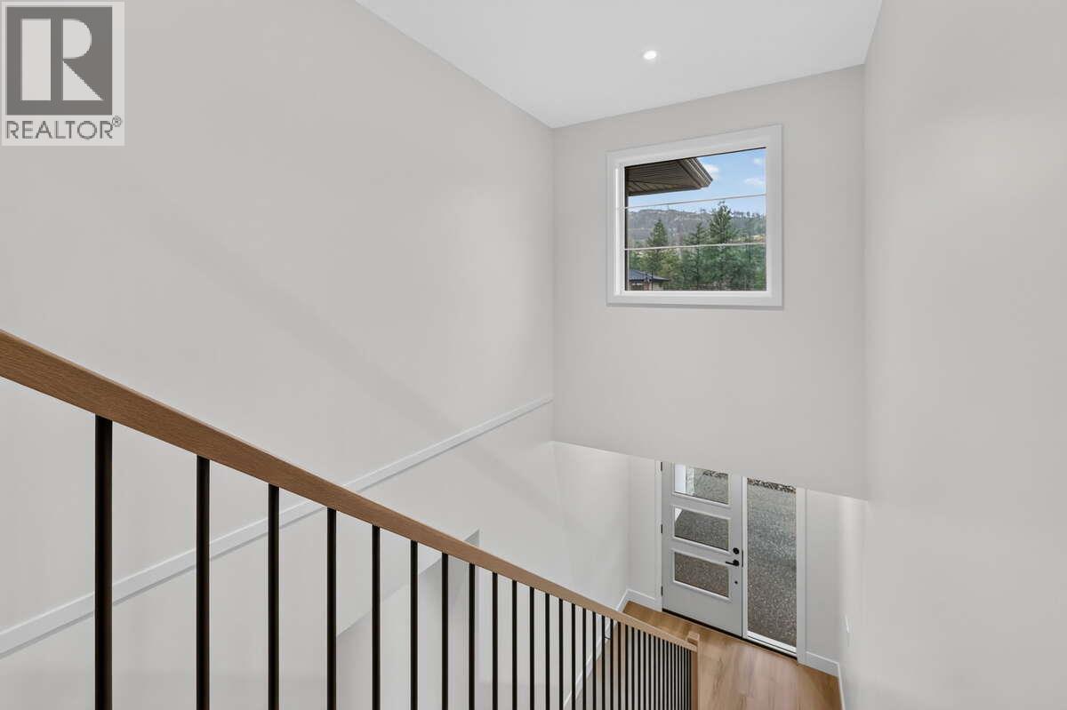 1720 Hidden Hills Drive Unit# 30, Kelowna, British Columbia  V1V 0J5 - Photo 23 - 10401156