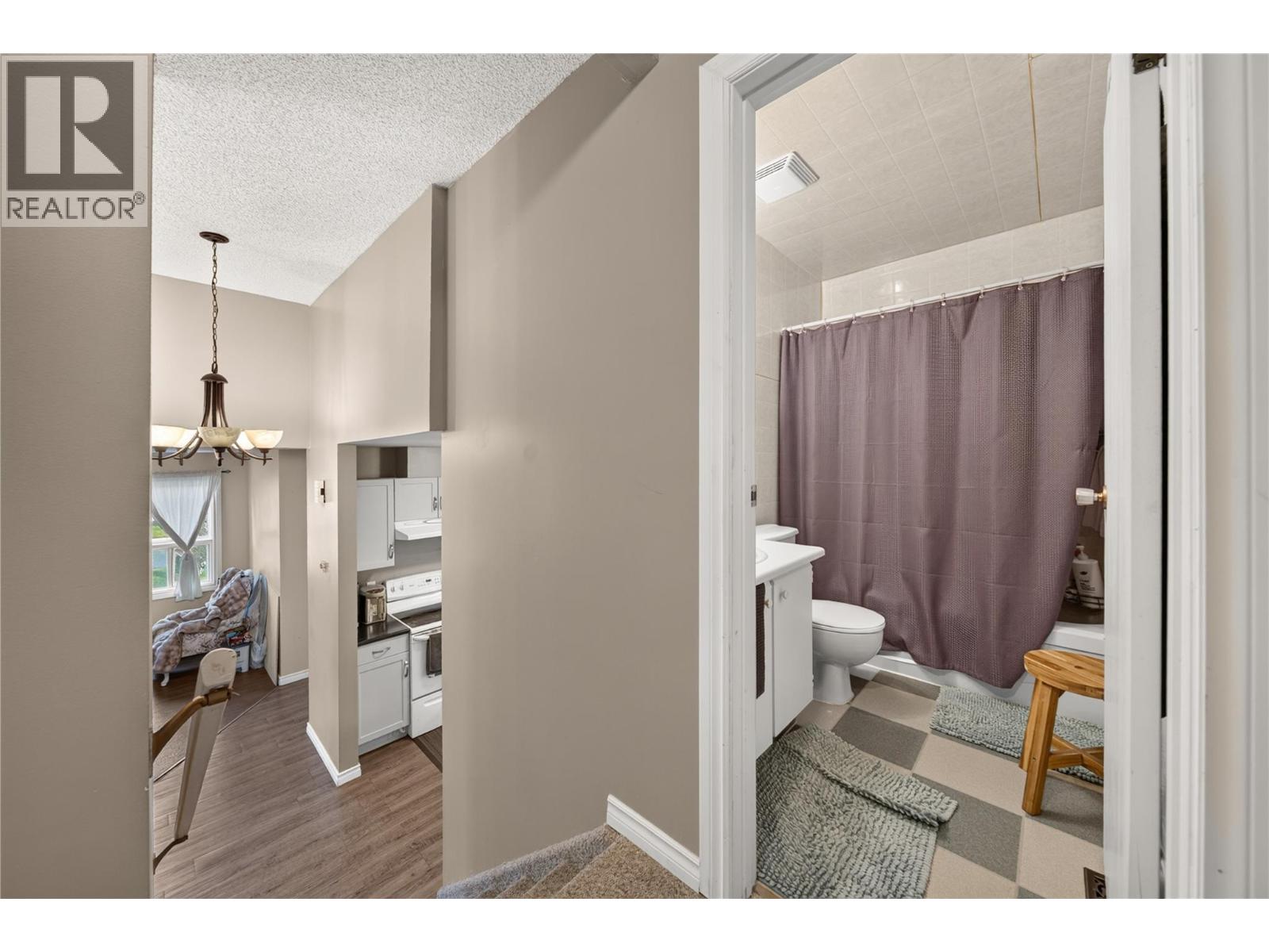31 Cariboo Drive, Elkford, British Columbia  V0B 1H0 - Photo 17 - 10400989