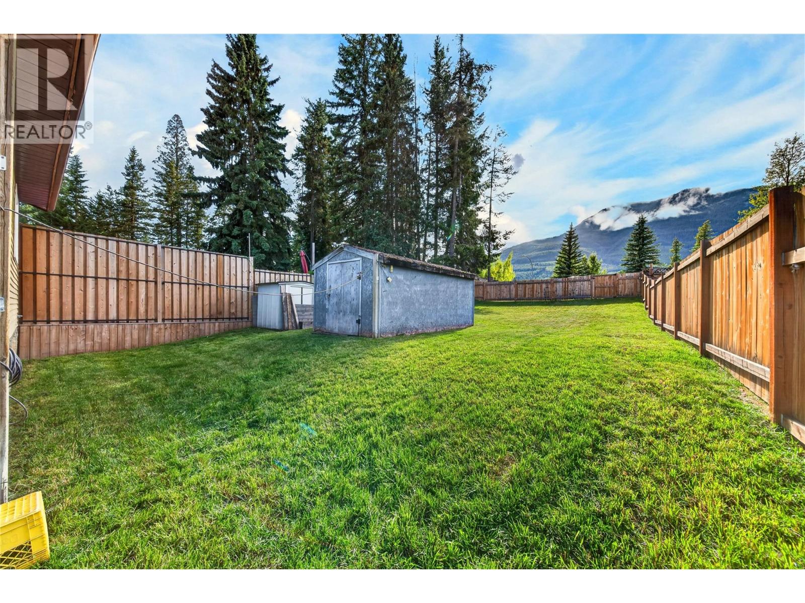 31 Cariboo Drive, Elkford, British Columbia  V0B 1H0 - Photo 46 - 10400989