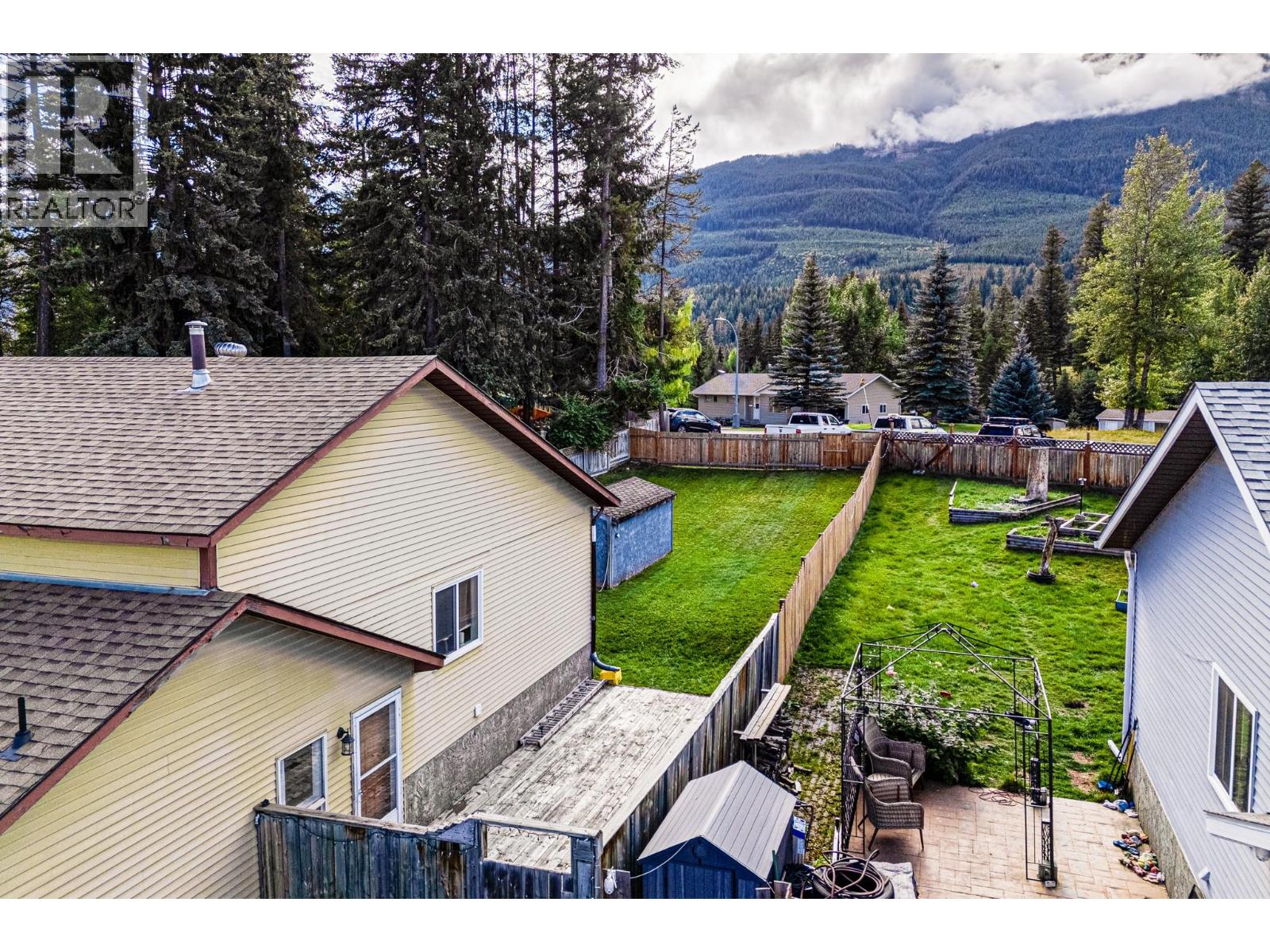 31 Cariboo Drive, Elkford, British Columbia  V0B 1H0 - Photo 66 - 10400989