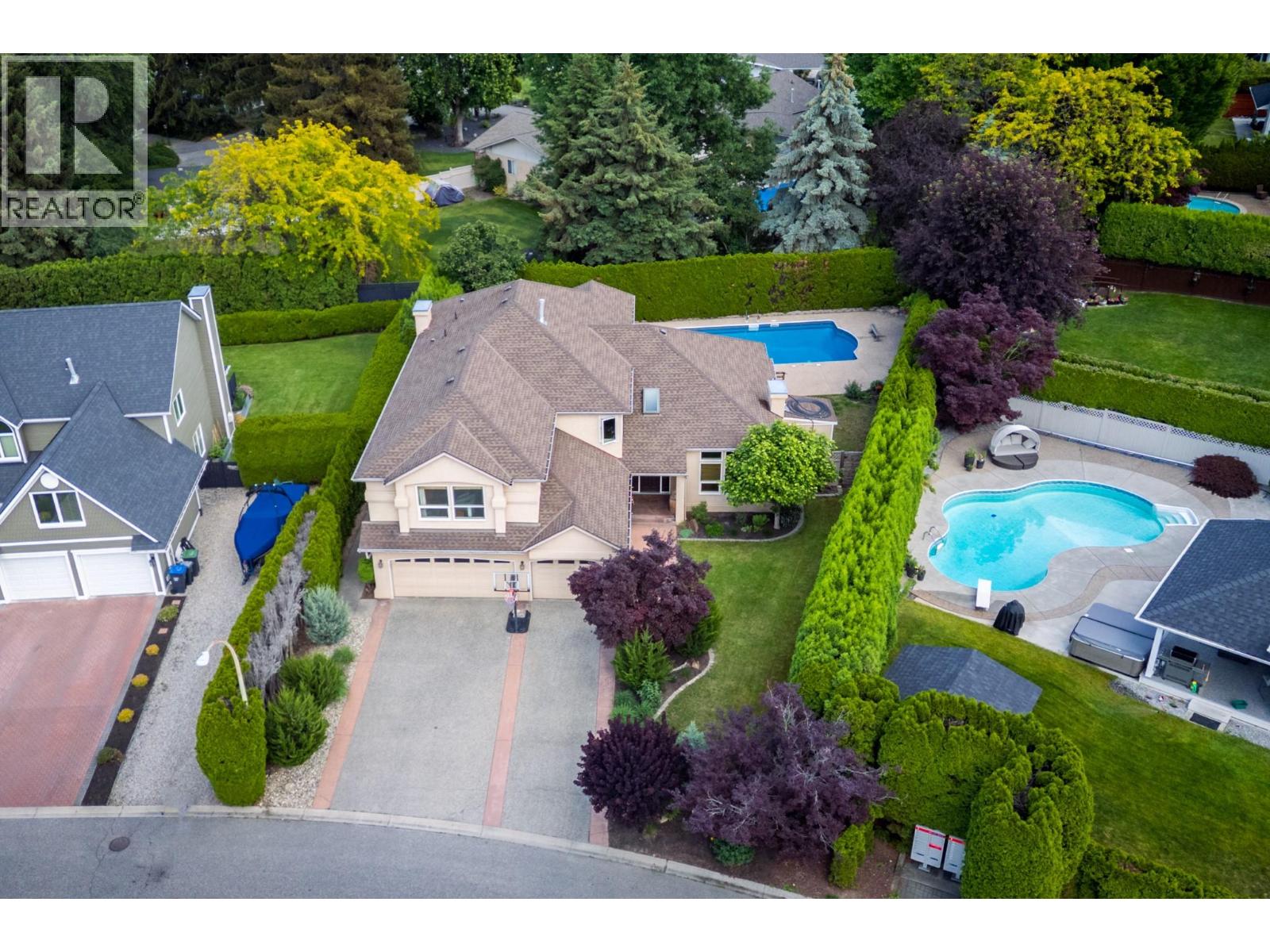 492 Carona Crescent, Kelowna, British Columbia  V1W 3C6 - Photo 1 - 10401079