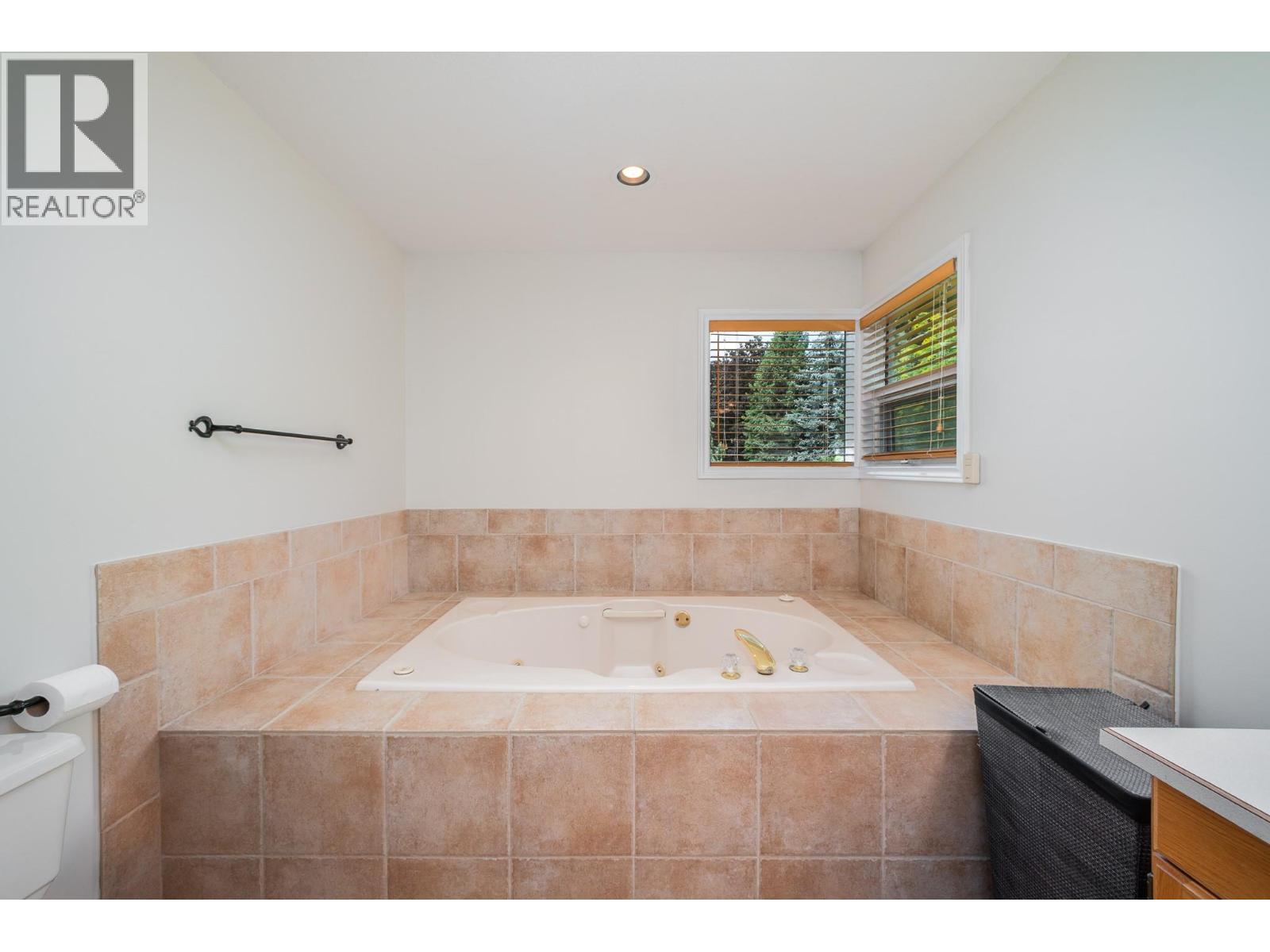 492 Carona Crescent, Kelowna, British Columbia  V1W 3C6 - Photo 34 - 10401079