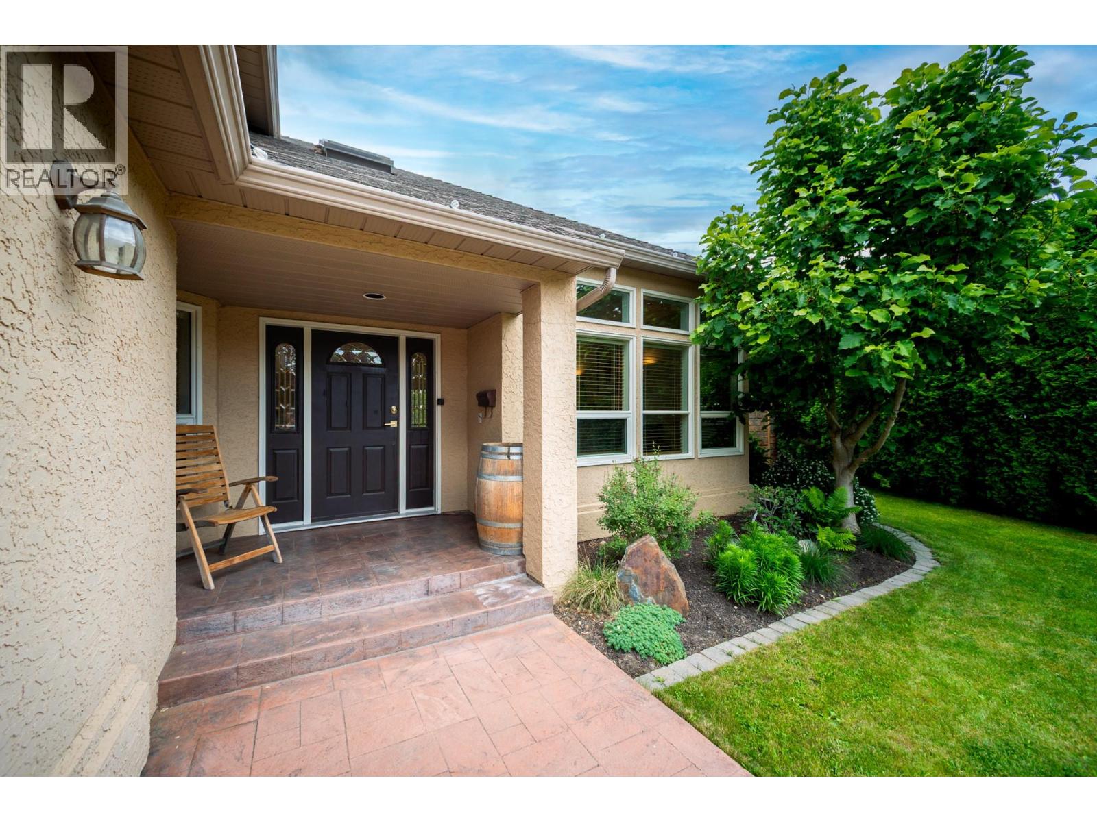 492 Carona Crescent, Kelowna, British Columbia  V1W 3C6 - Photo 9 - 10401079