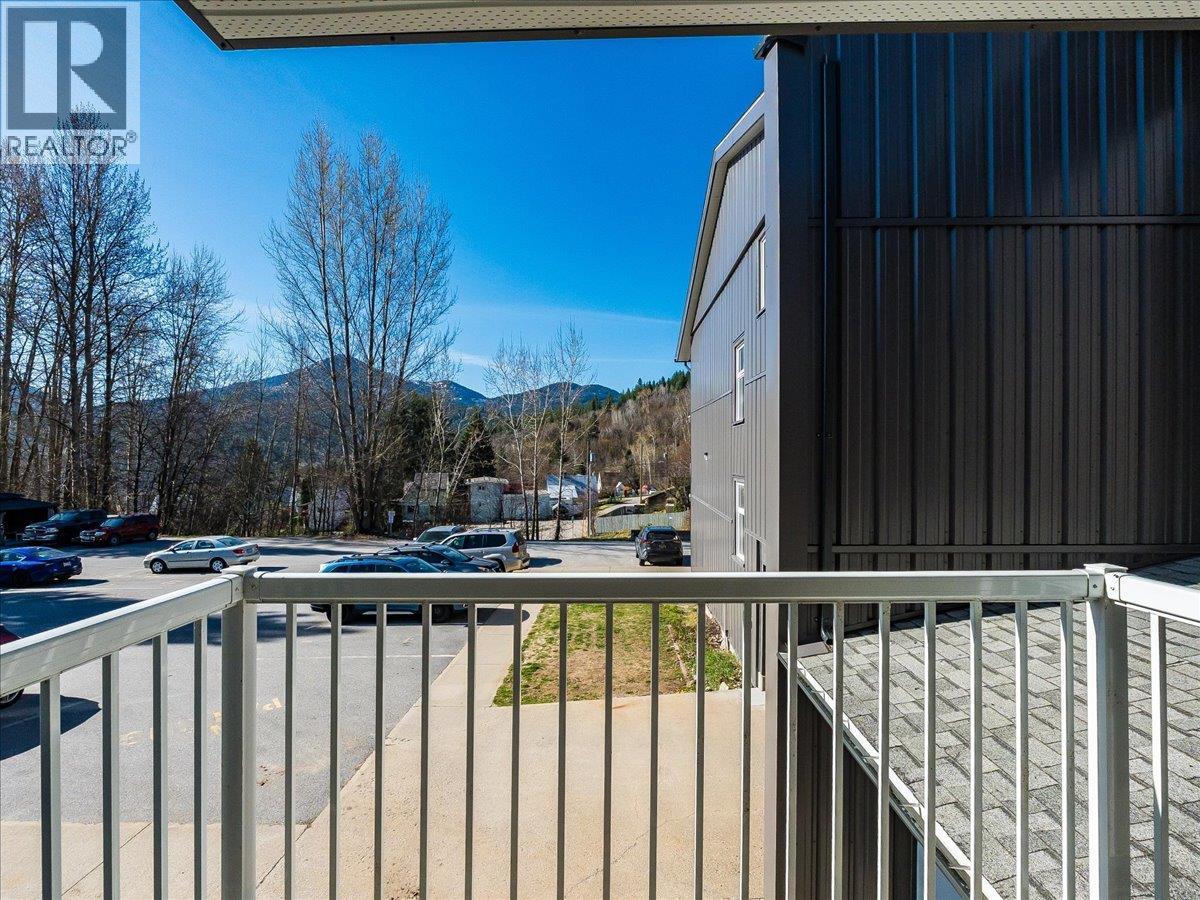 880 Wordsworth Avenue Unit# 201, Warfield, British Columbia  V1R 2V9 - Photo 16 - 10401004