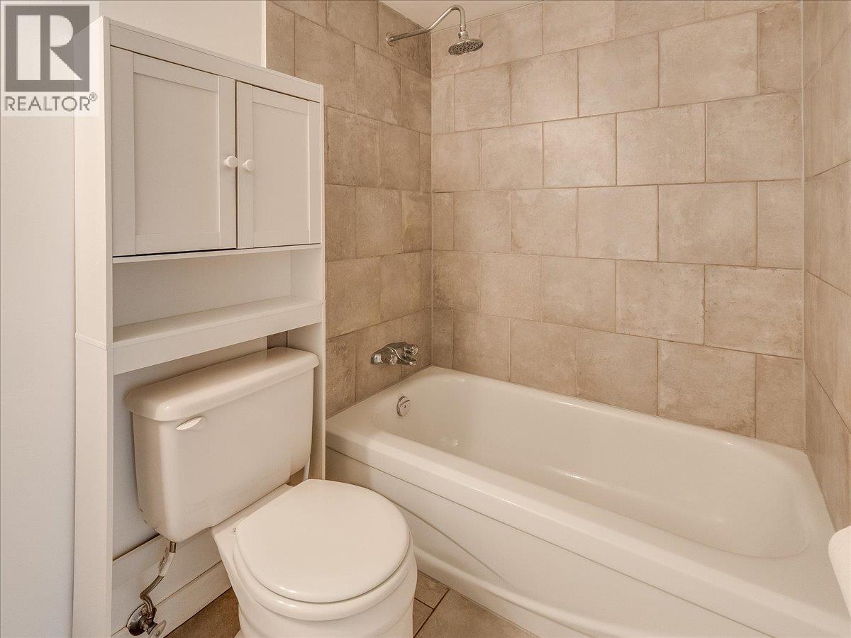 880 Wordsworth Avenue Unit# 201, Warfield, British Columbia  V1R 2V9 - Photo 25 - 10401004