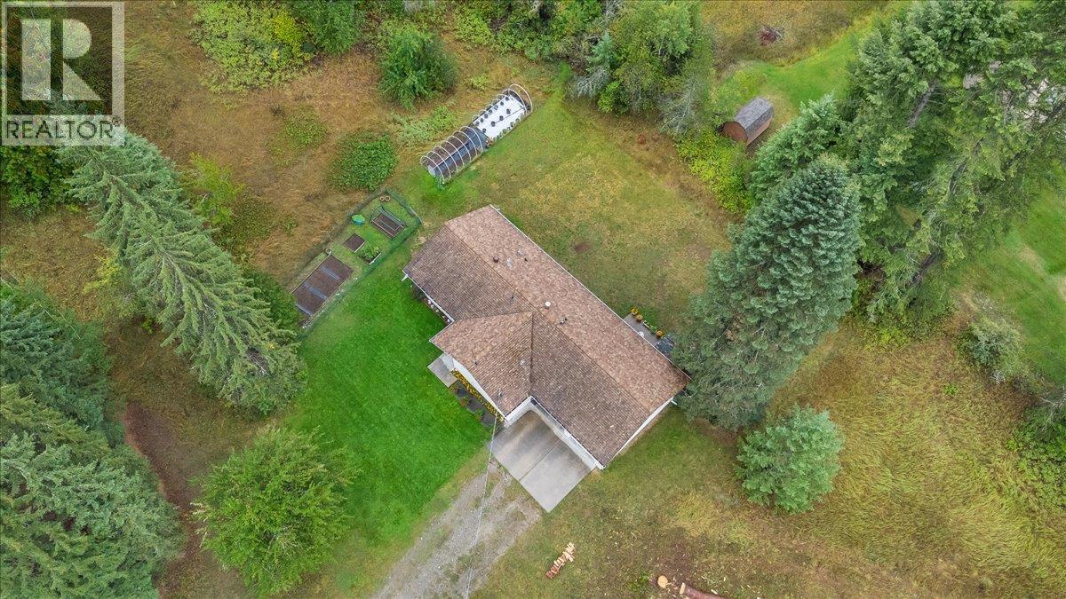 1764 Green Road, Fruitvale, British Columbia  V0G 1L1 - Photo 12 - 10400967
