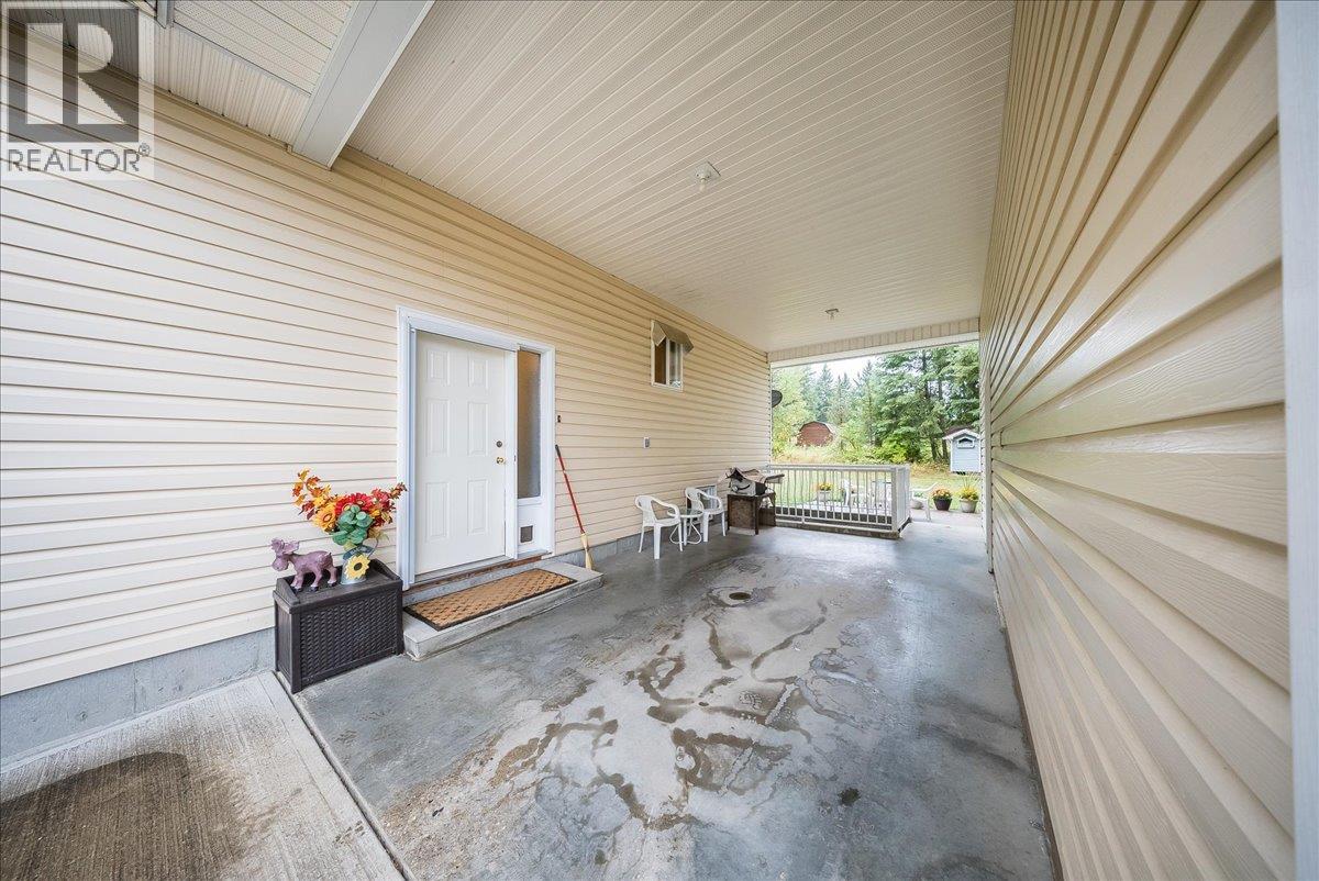 1764 Green Road, Fruitvale, British Columbia  V0G 1L1 - Photo 17 - 10400967