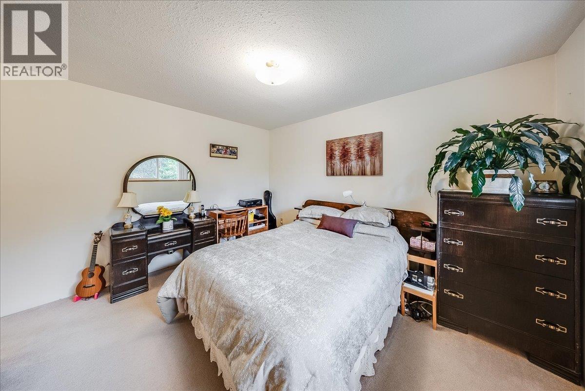 1764 Green Road, Fruitvale, British Columbia  V0G 1L1 - Photo 29 - 10400967