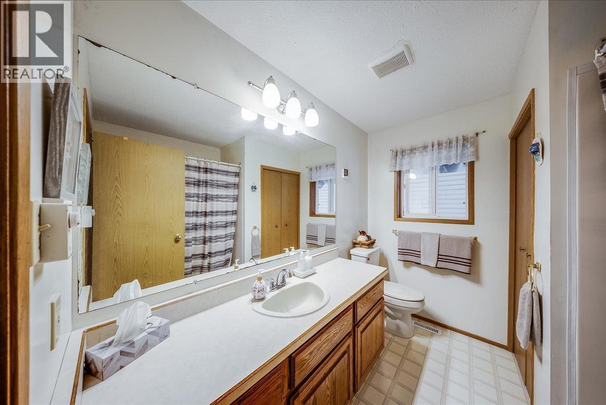 1764 Green Road, Fruitvale, British Columbia  V0G 1L1 - Photo 37 - 10400967