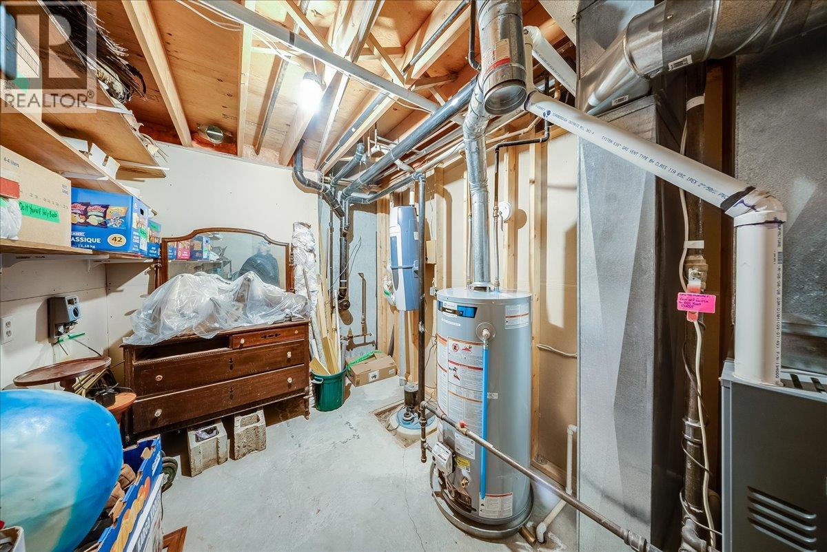 1764 Green Road, Fruitvale, British Columbia  V0G 1L1 - Photo 45 - 10400967