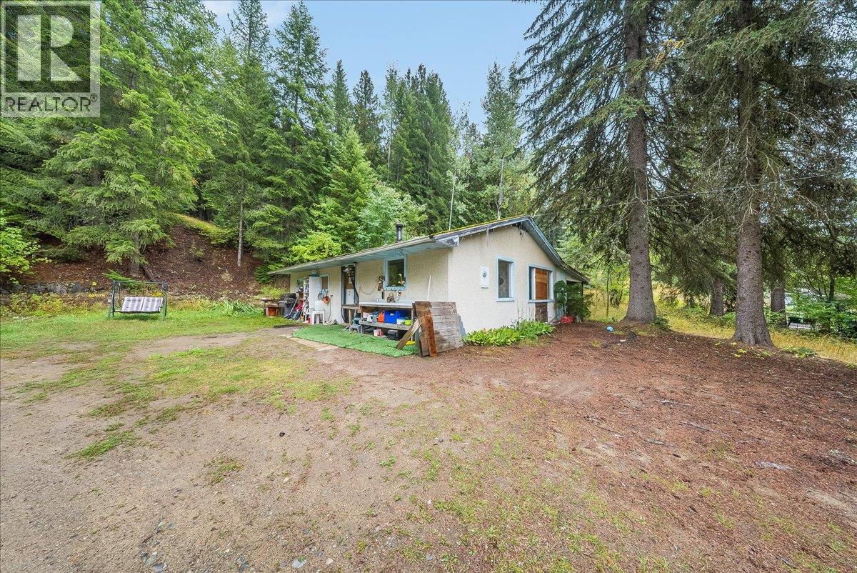 1764 Green Road, Fruitvale, British Columbia  V0G 1L1 - Photo 54 - 10400967