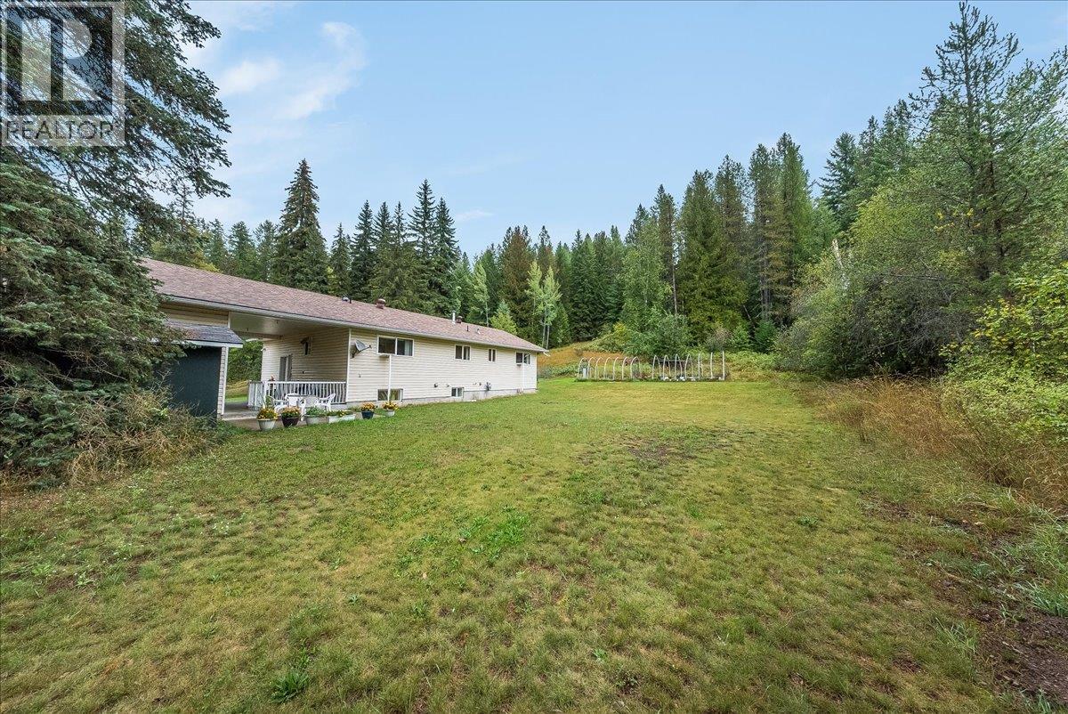 1764 Green Road, Fruitvale, British Columbia  V0G 1L1 - Photo 6 - 10400967