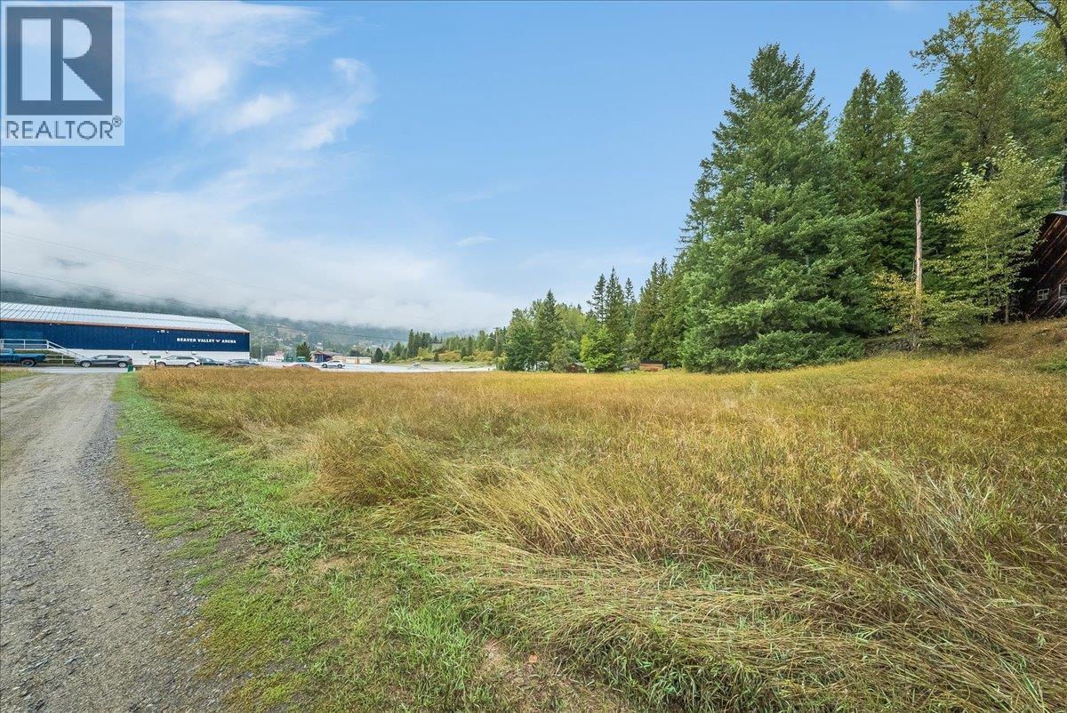1764 Green Road, Fruitvale, British Columbia  V0G 1L1 - Photo 60 - 10400967