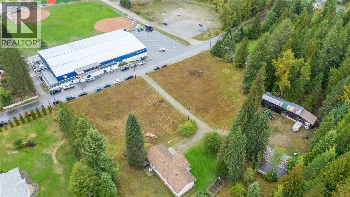 1764 Green Road, Fruitvale, British Columbia  V0G 1L1 - Photo 62 - 10400967