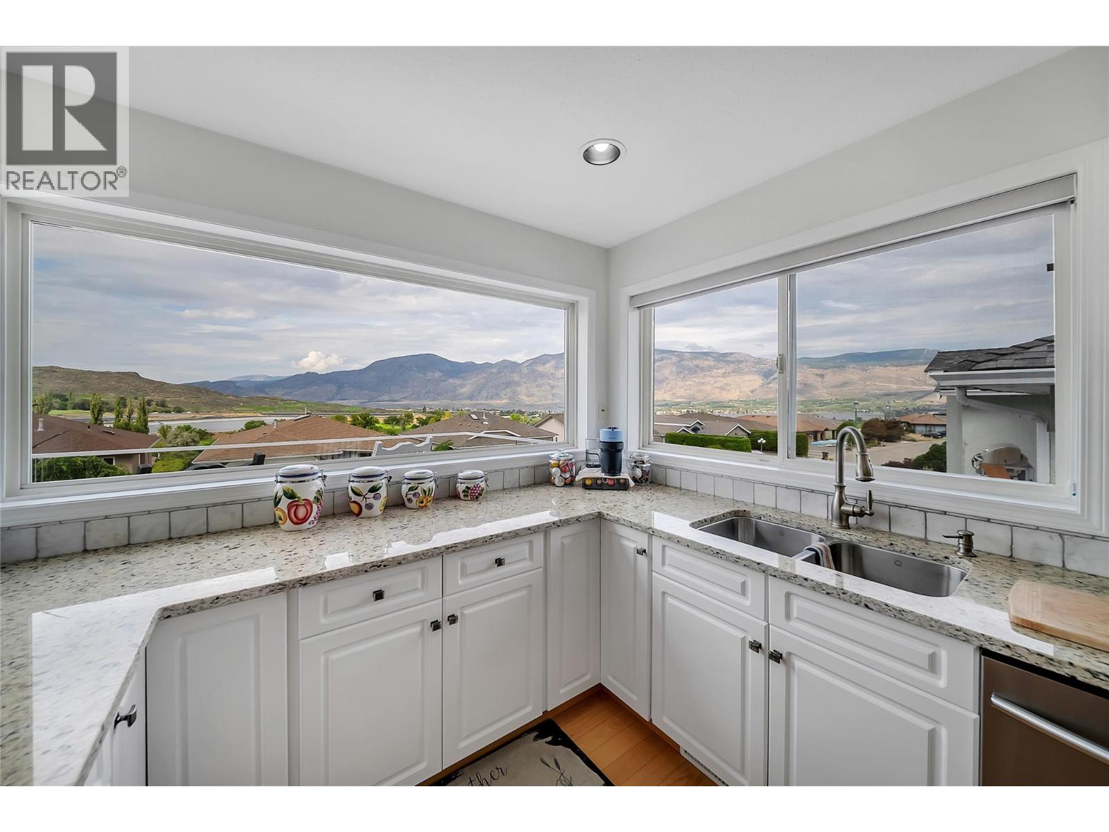 11902 Quail Ridge Place, Osoyoos, British Columbia  V0H 1V4 - Photo 3 - 10401080