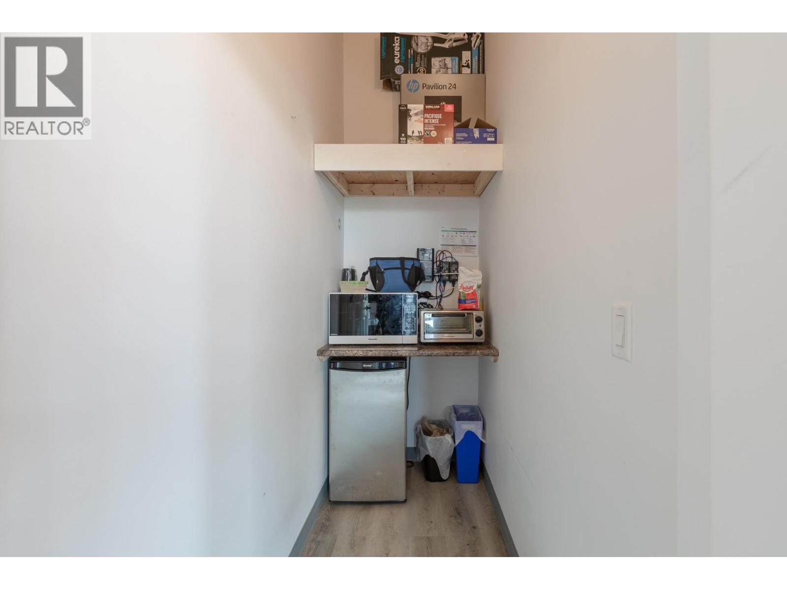 1990 Landsdowne Place Unit# 4, Kelowna, British Columbia  V1X 5C3 - Photo 16 - 10401123