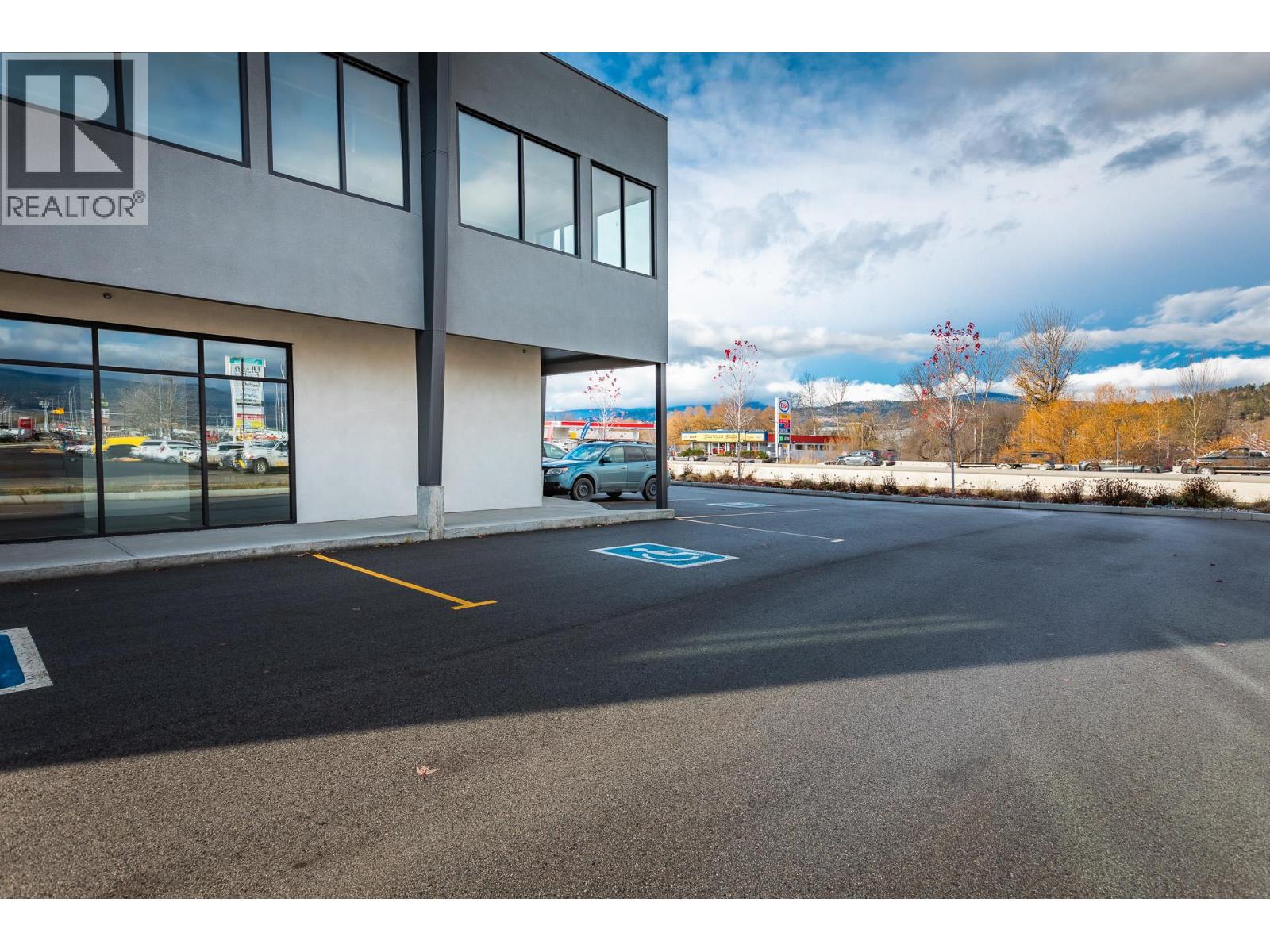 1990 Landsdowne Place Unit# 4, Kelowna, British Columbia  V1X 5C3 - Photo 7 - 10401123