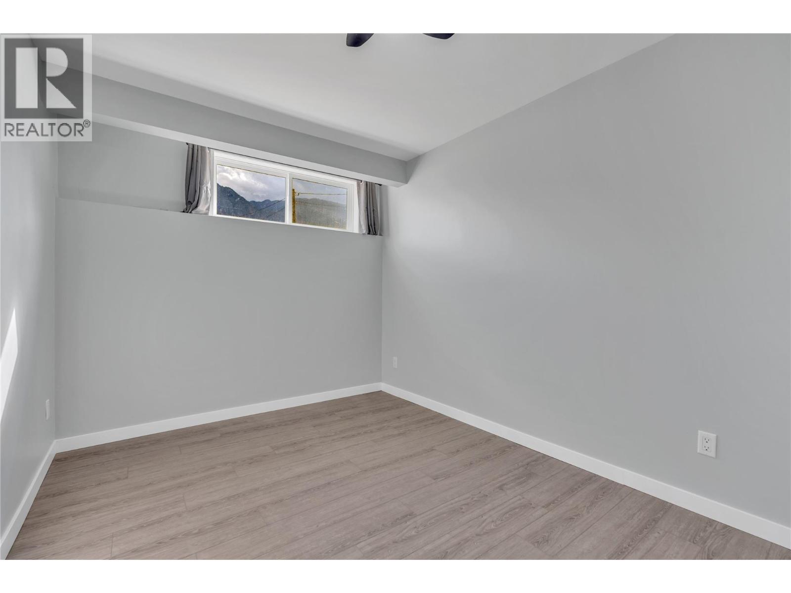 826 3rd Avenue, Keremeos, British Columbia  V0X 1N0 - Photo 36 - 10401086