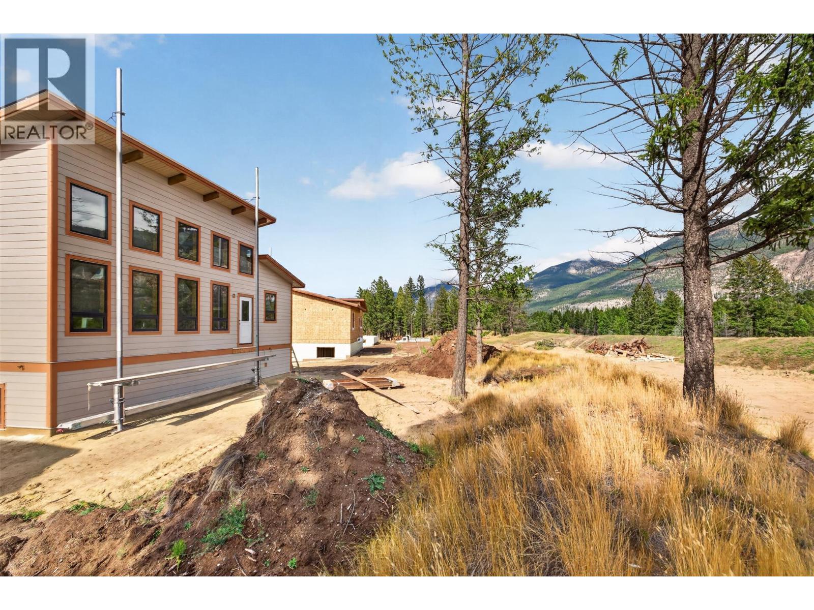 1210 Swansea Crescent, Windermere, British Columbia  V0B 1J0 - Photo 7 - 10400991
