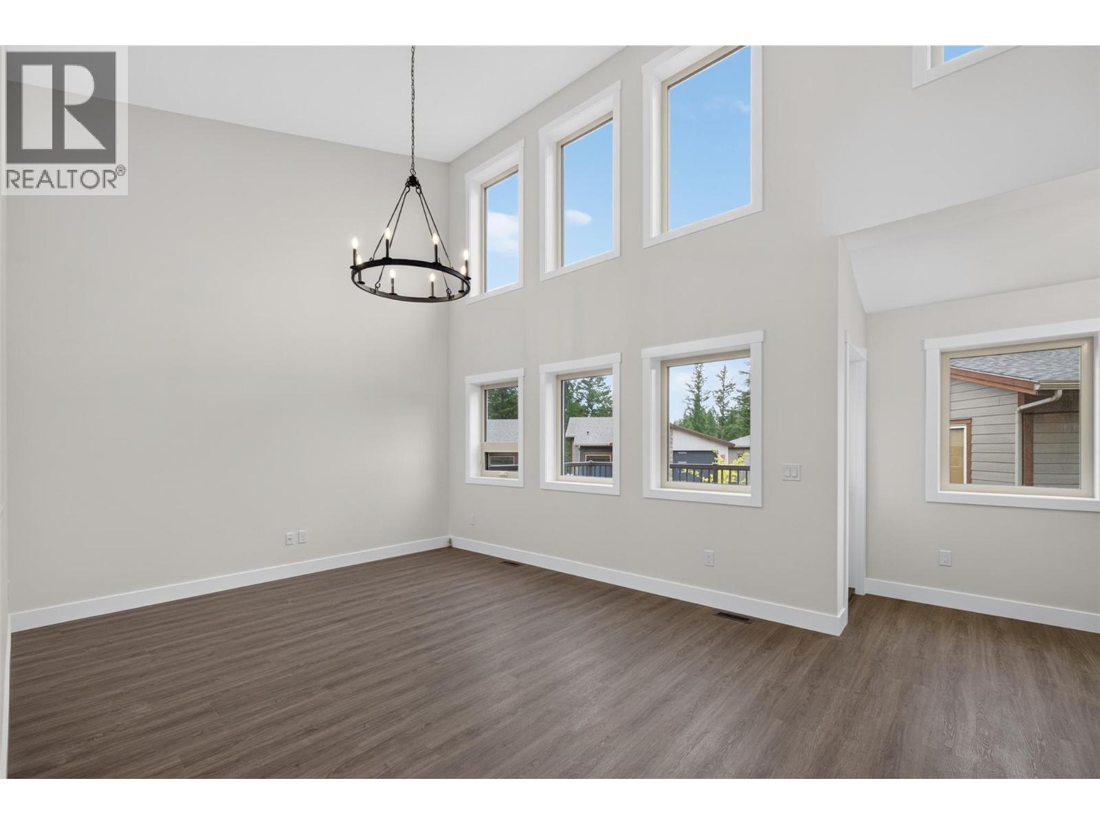 1210 Swansea Crescent, Windermere, British Columbia  V0B 1J0 - Photo 9 - 10400991